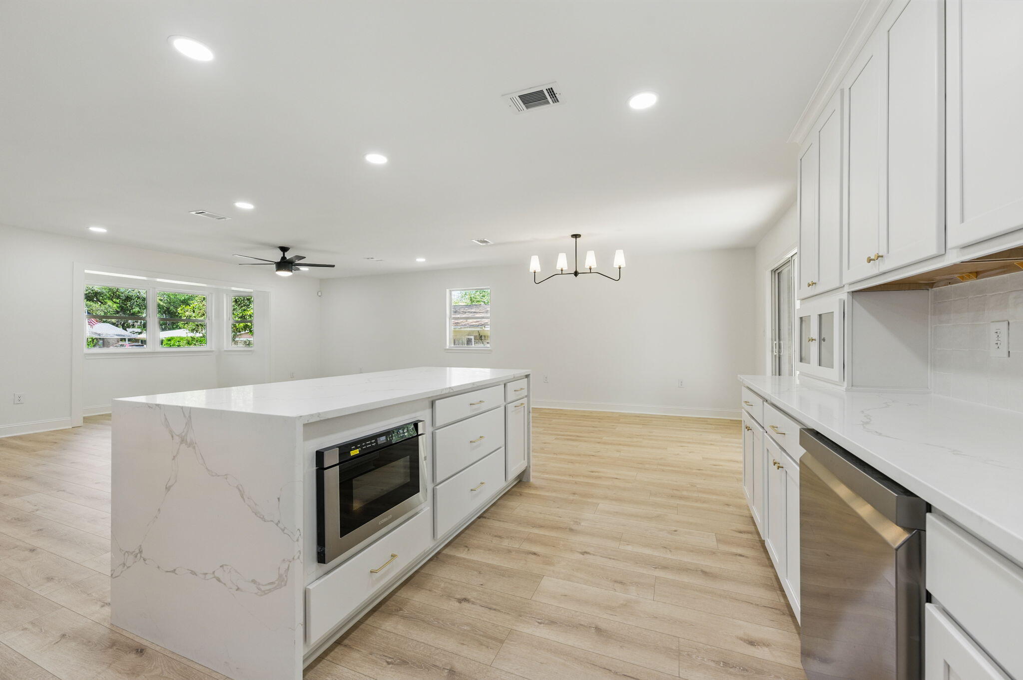 CHELSEA WOODS - Residential