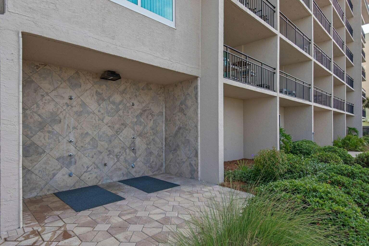 Breakers - Residential