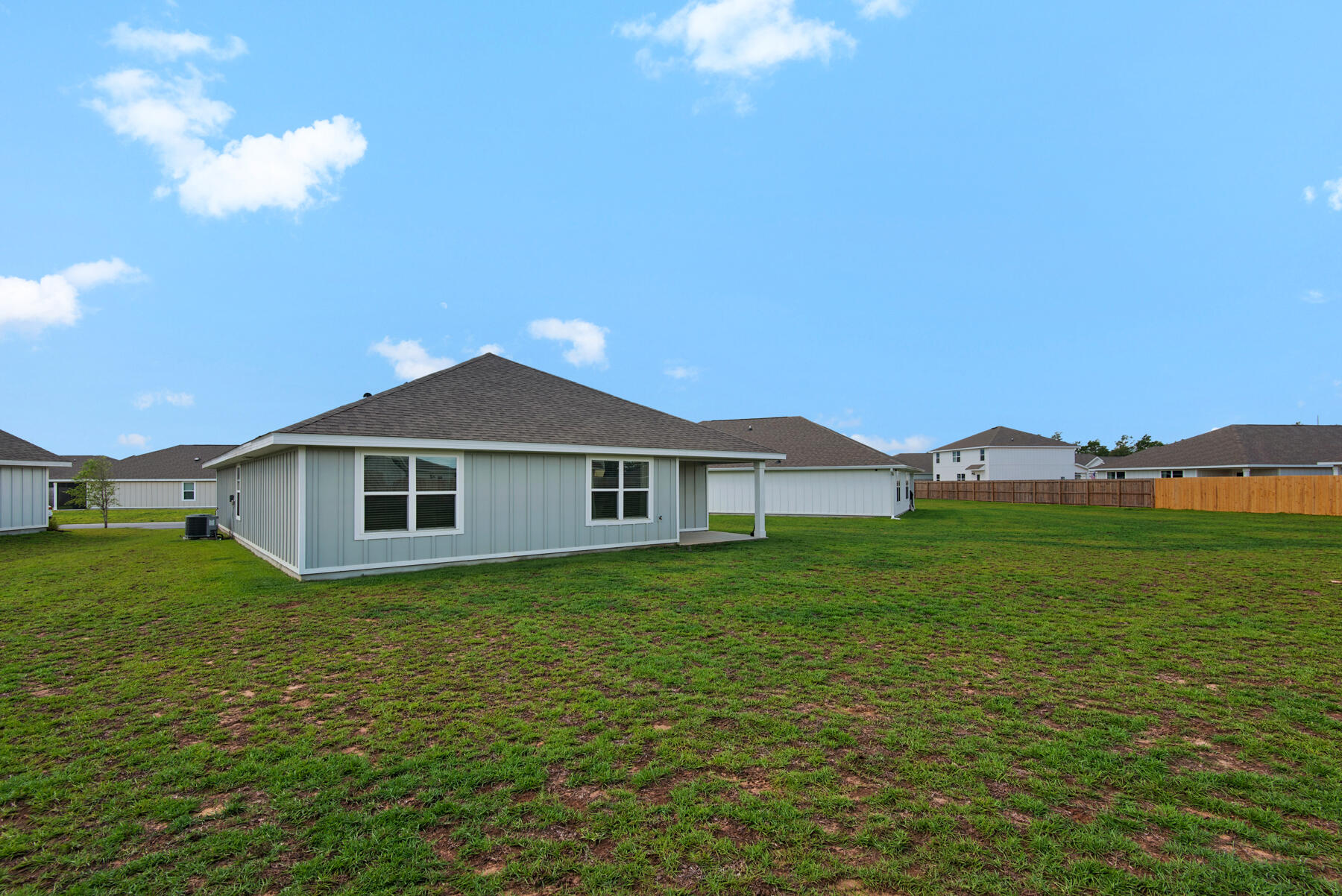 SHOAL RIVER LANDING - Residential Lease