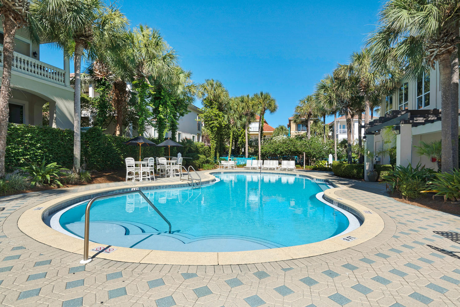 DESTINY BY THE SEA - Residential