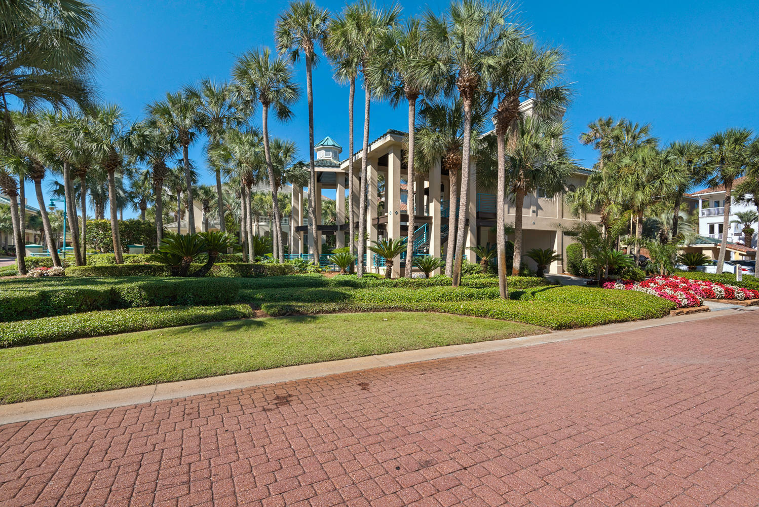 DESTINY BY THE SEA - Residential