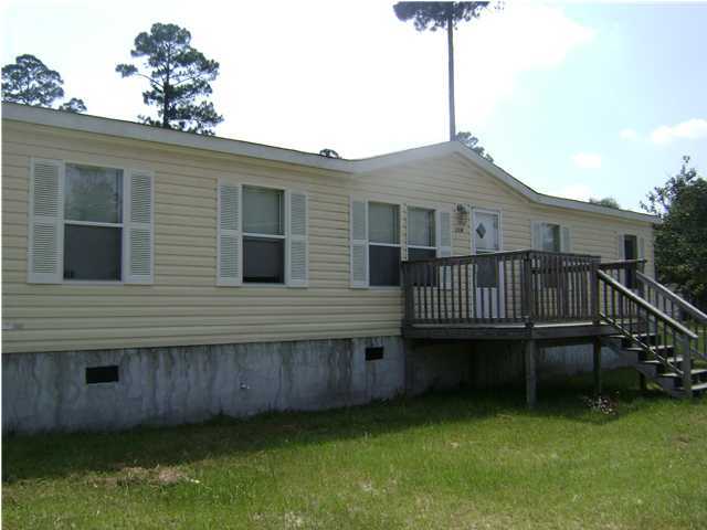 JUST NORTH OF TOWN. 3 BEDROOM 2 BATH WITH A SPACIOUS KITCHEN - DINING COMBO. GREAT FAMILY ROOM WITH FIREPLACE. SPLIT FLOOR PLAN, HOME IS IN GREAT CONDITION AND ALL APPLIANCES ARE INCLUDED. 8X12 FRONT DECK. RENTED WITH THE FOLLOWING CONDITIONS - NO PETS, NO ABOVE GROUND POOLS, NO TRAMPOLINES, NO INTERIOR SMOKING, NO UNTAGGED VEHICLES. COPY OF DRIVER'S LICENSE AND WRITTEN INCOME VERIFICATION REQUIRED.