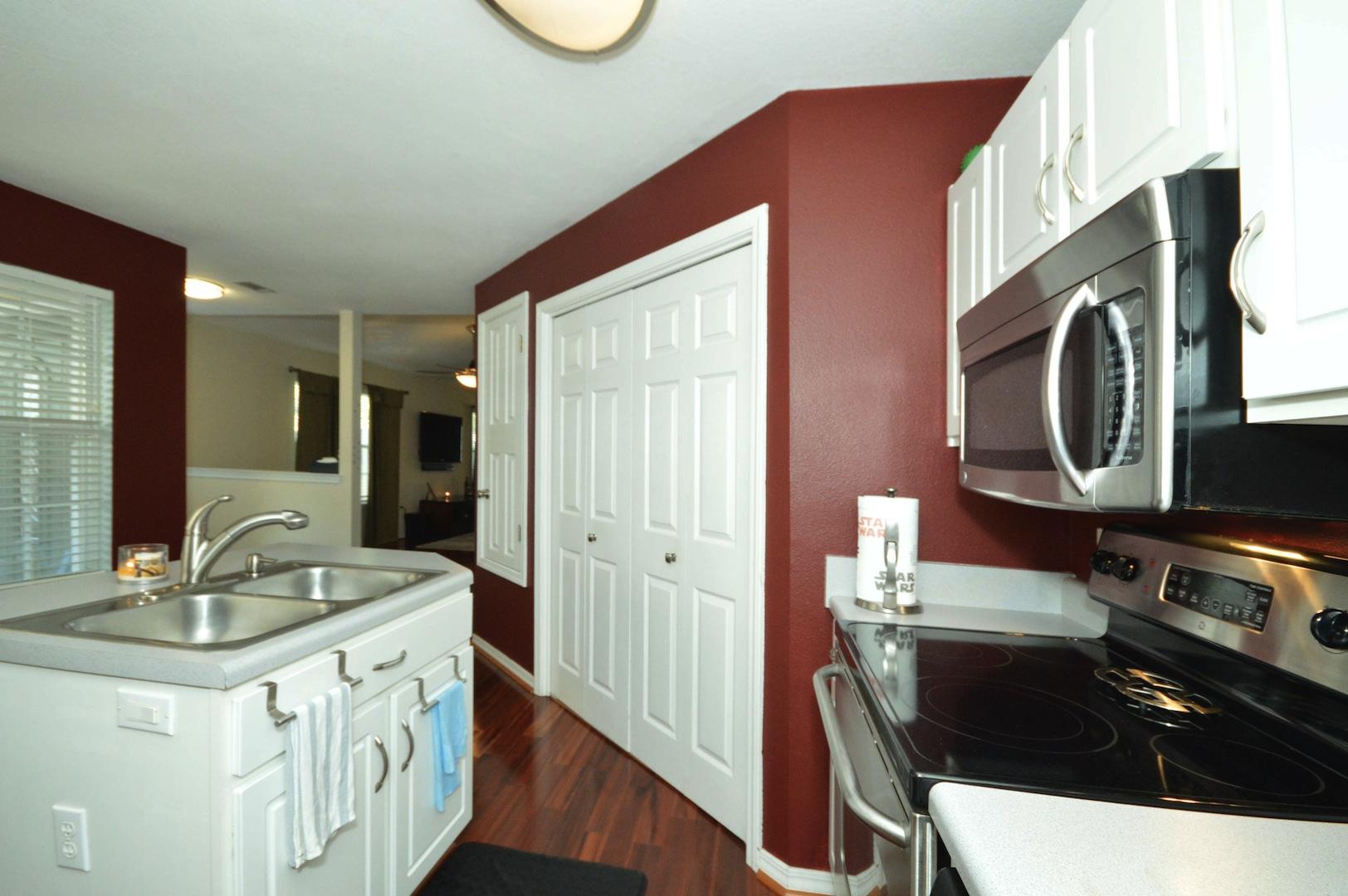 LIGHTHOUSE POINTE UNIT 3 - Residential