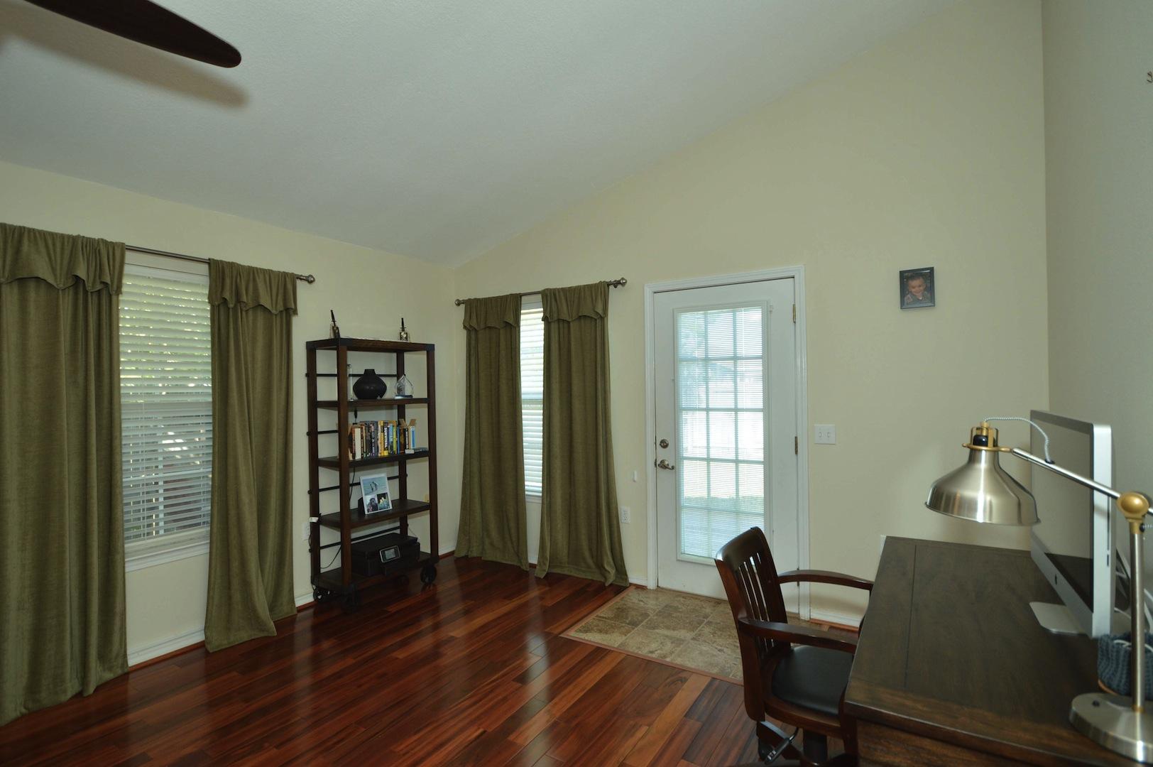 LIGHTHOUSE POINTE UNIT 3 - Residential