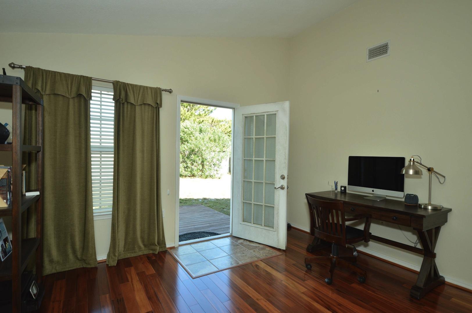 LIGHTHOUSE POINTE UNIT 3 - Residential