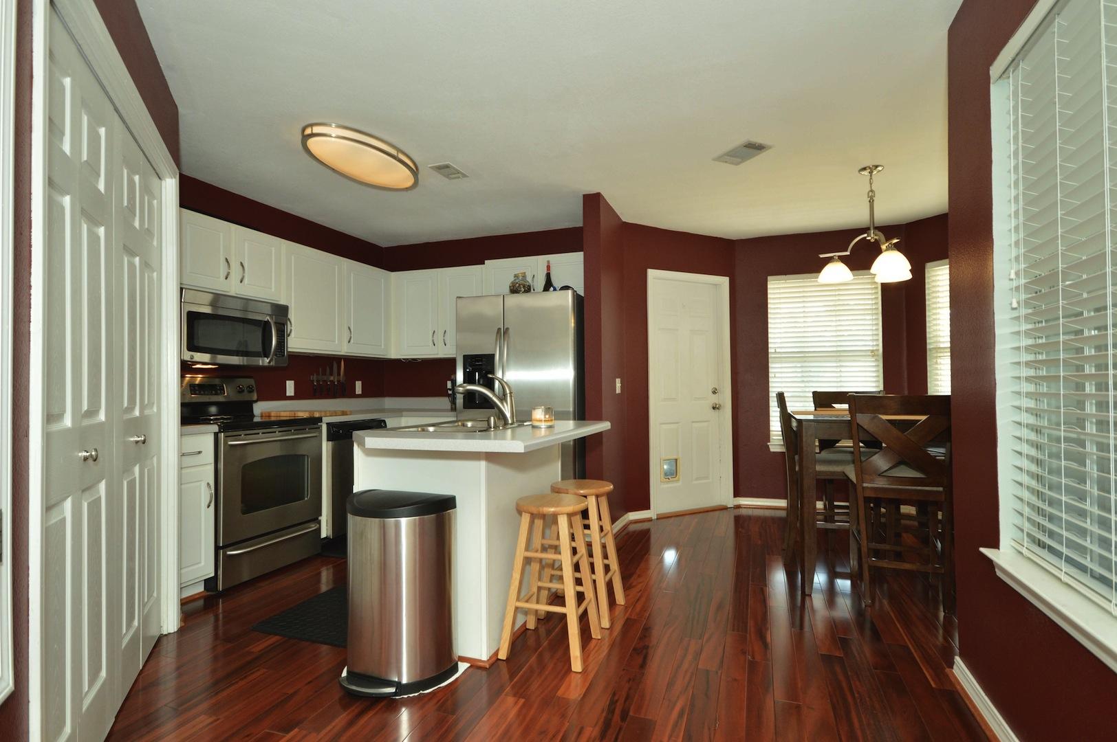 LIGHTHOUSE POINTE UNIT 3 - Residential