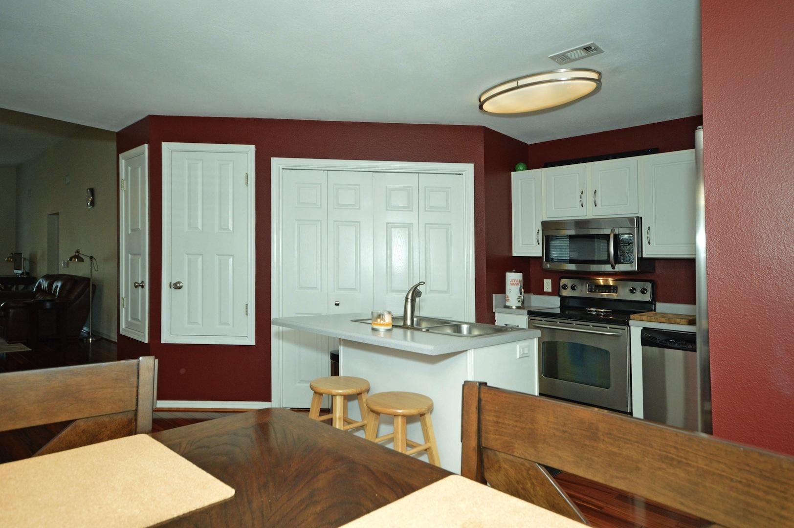 LIGHTHOUSE POINTE UNIT 3 - Residential