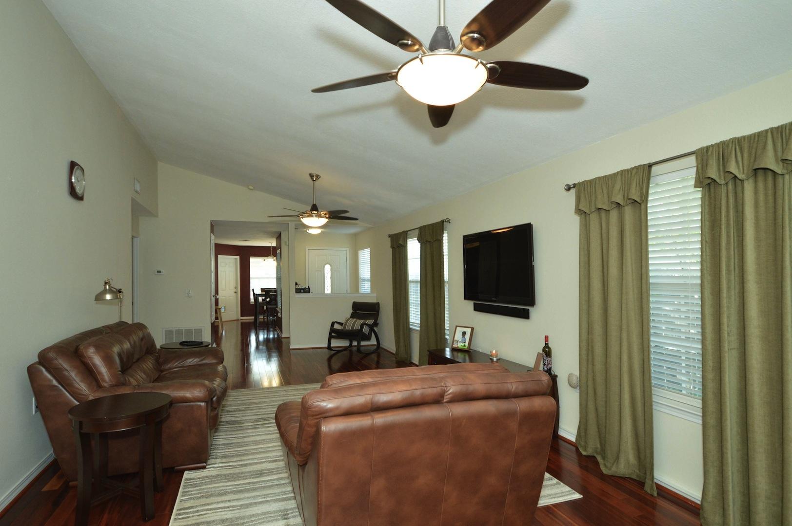 LIGHTHOUSE POINTE UNIT 3 - Residential