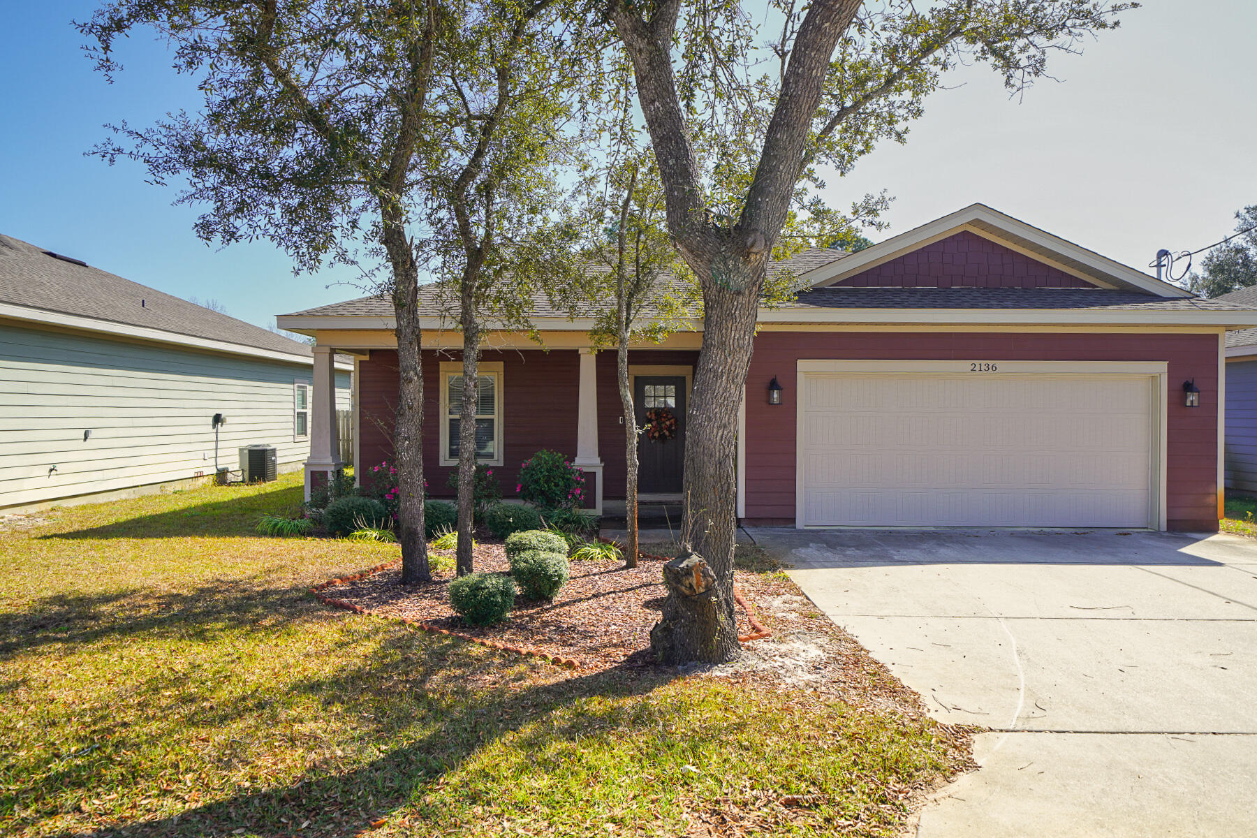 MULTIPLE OFFERS. HIGHEST AND BEST BY 6:00 PM Saturday 3/12/22. This is a rare find! A perfectly maintained 2015 property in a great location! Navarre property under 350K conveniently located to Hurlburt Field, Eglin AFB as well as the white sandy beaches of Navarre! As you walk in to the living room you will be greeted by a well-lit, open space living area. This home offers a modern feel with high ceilings, crown molding, stainless steel appliances, granite countertops throughout, plus trey ceilings in the entry way, dining room, and master bedroom! Additionally, the property conveys with smart home devices and a brand new 2022 water heater.