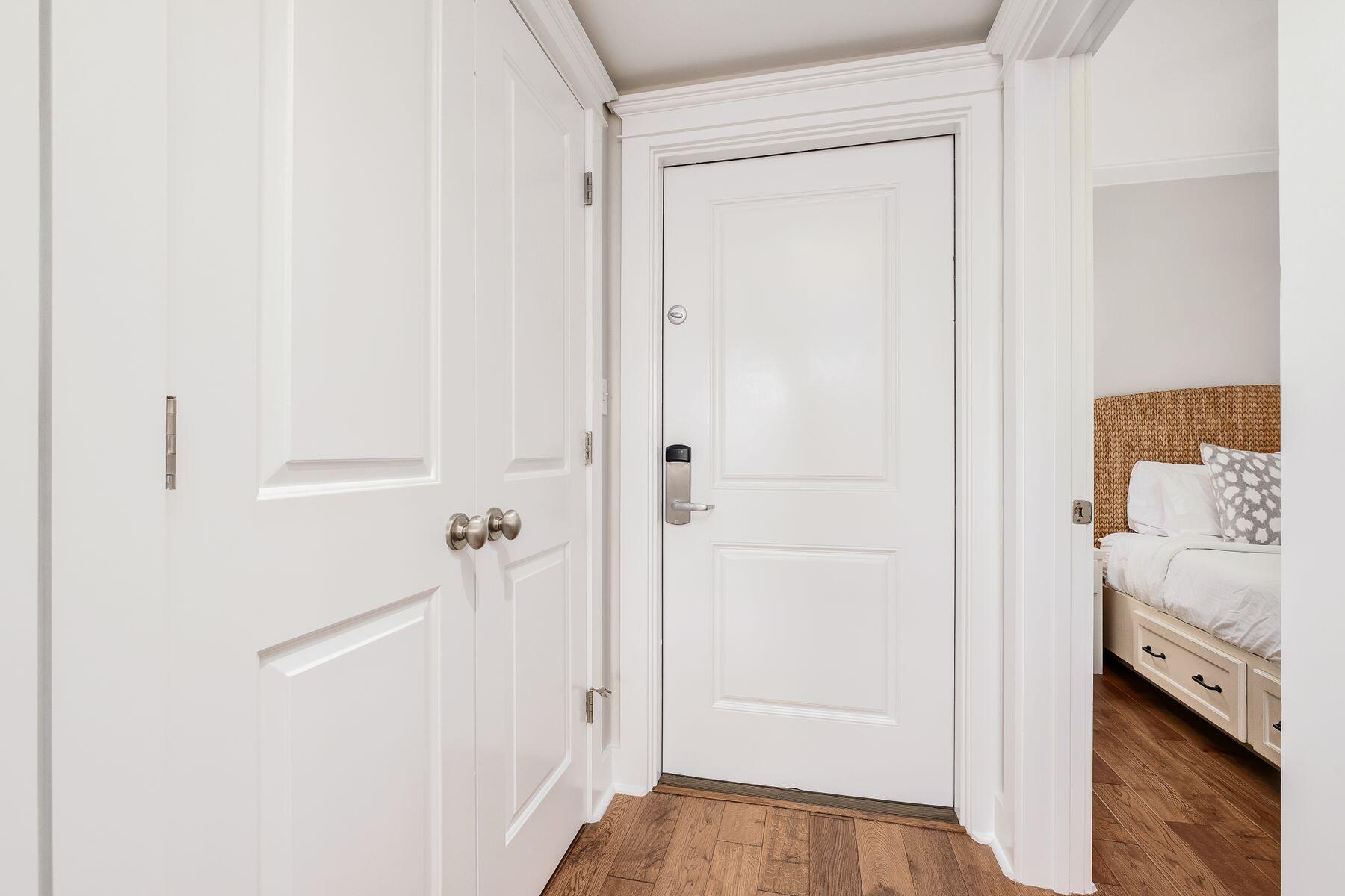 Six Palms at Gulf Place - Residential