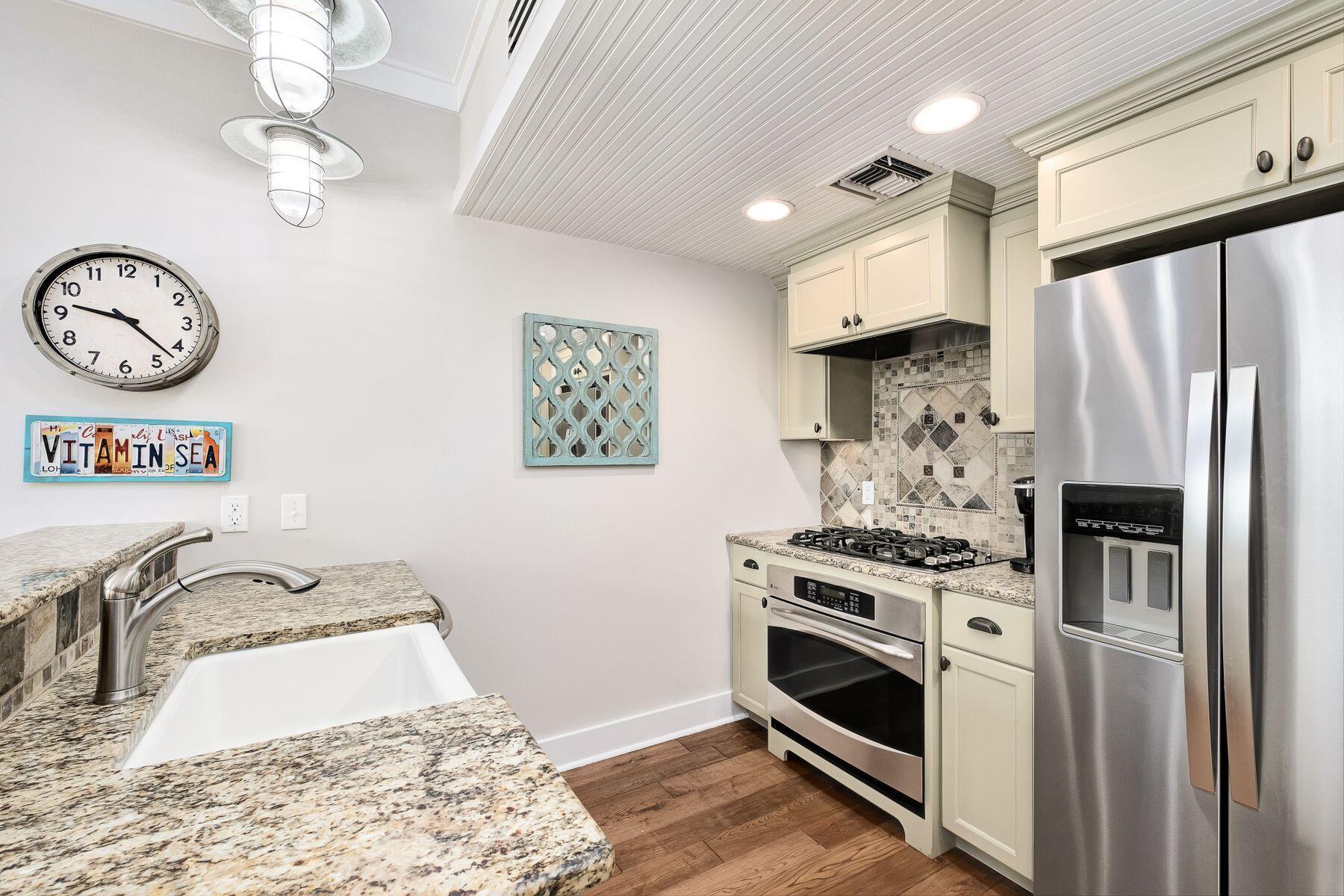 Six Palms at Gulf Place - Residential