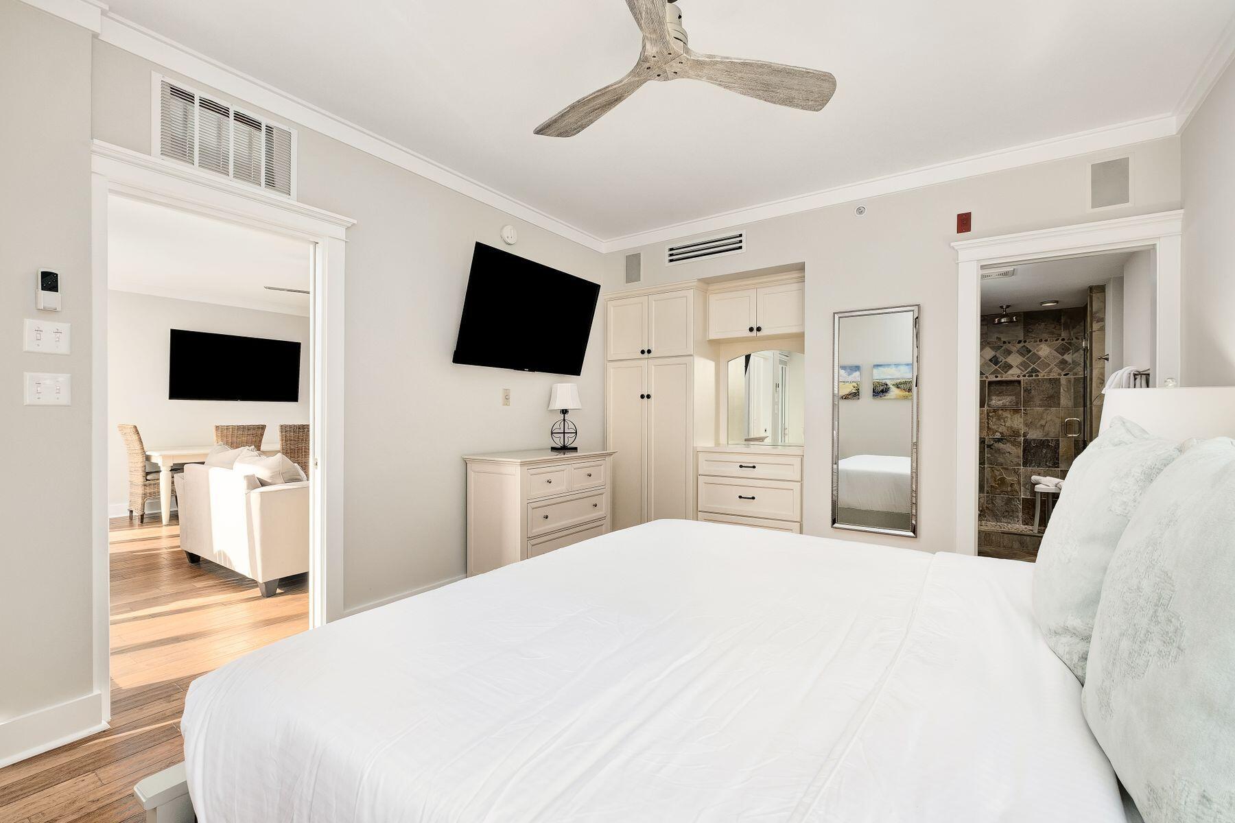 Six Palms at Gulf Place - Residential