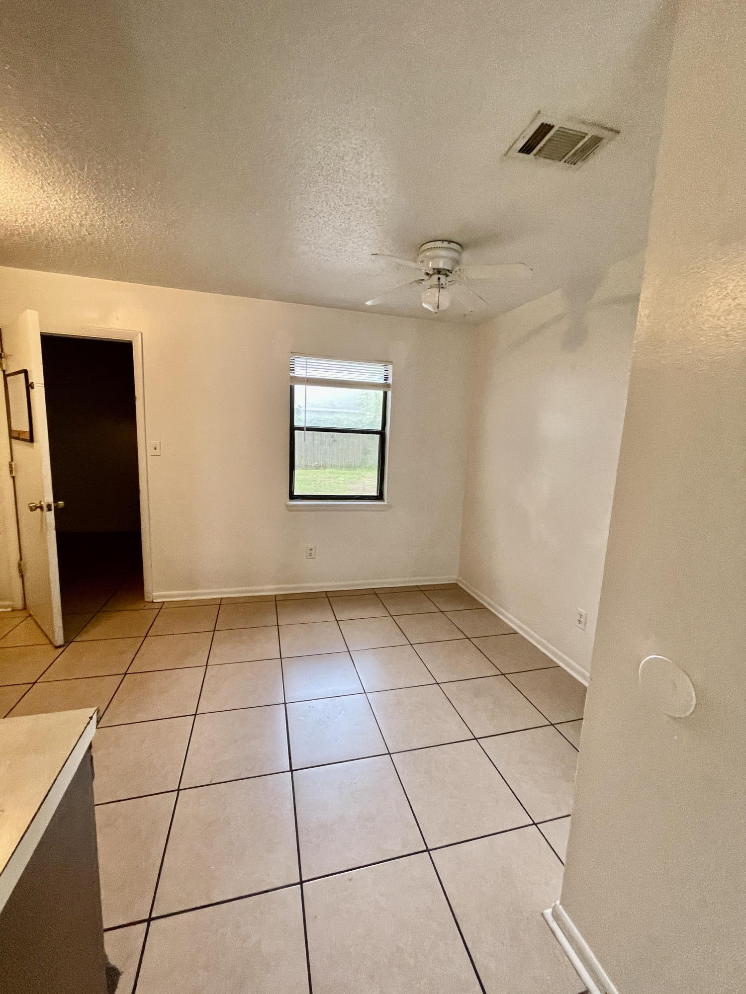 LEESA JENNIFER ACRES - Residential