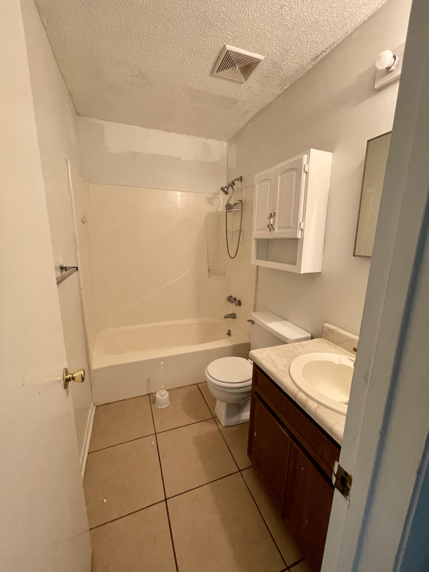 LEESA JENNIFER ACRES - Residential