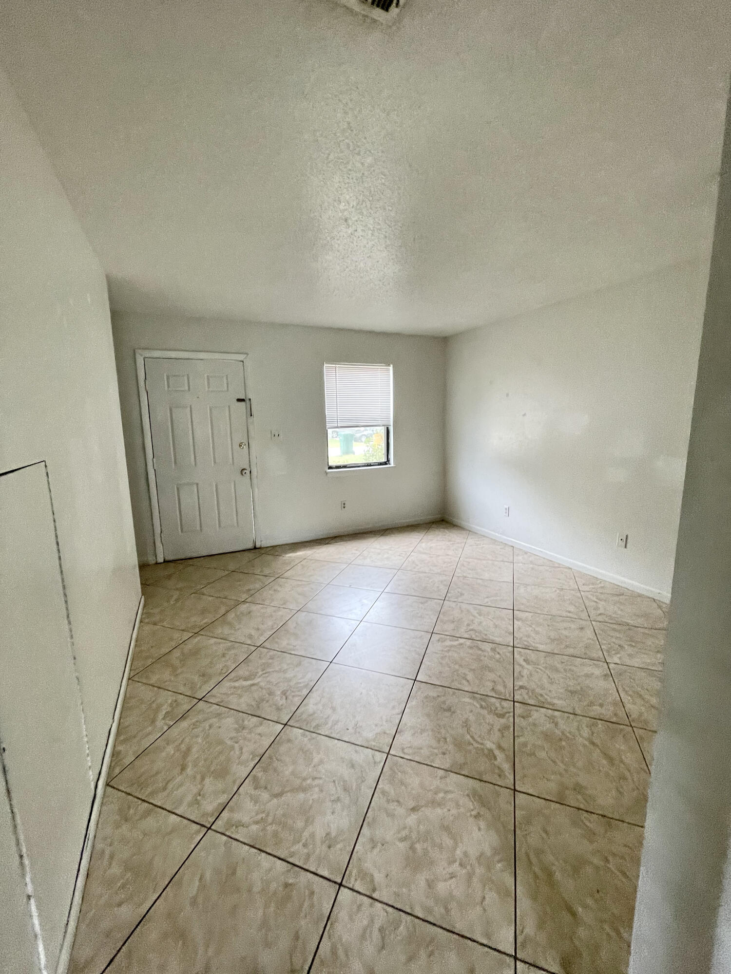 LEESA JENNIFER ACRES - Residential