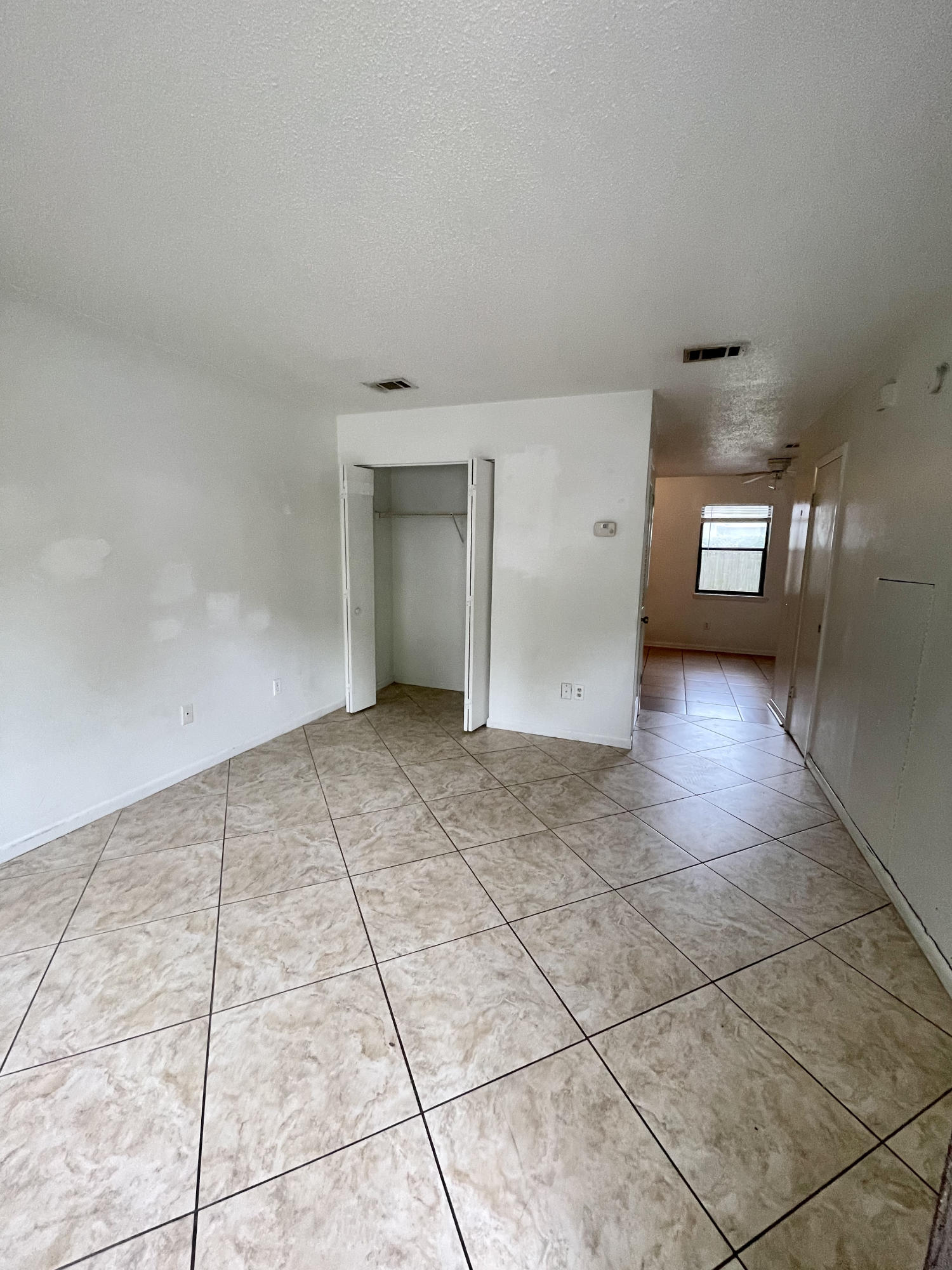 LEESA JENNIFER ACRES - Residential