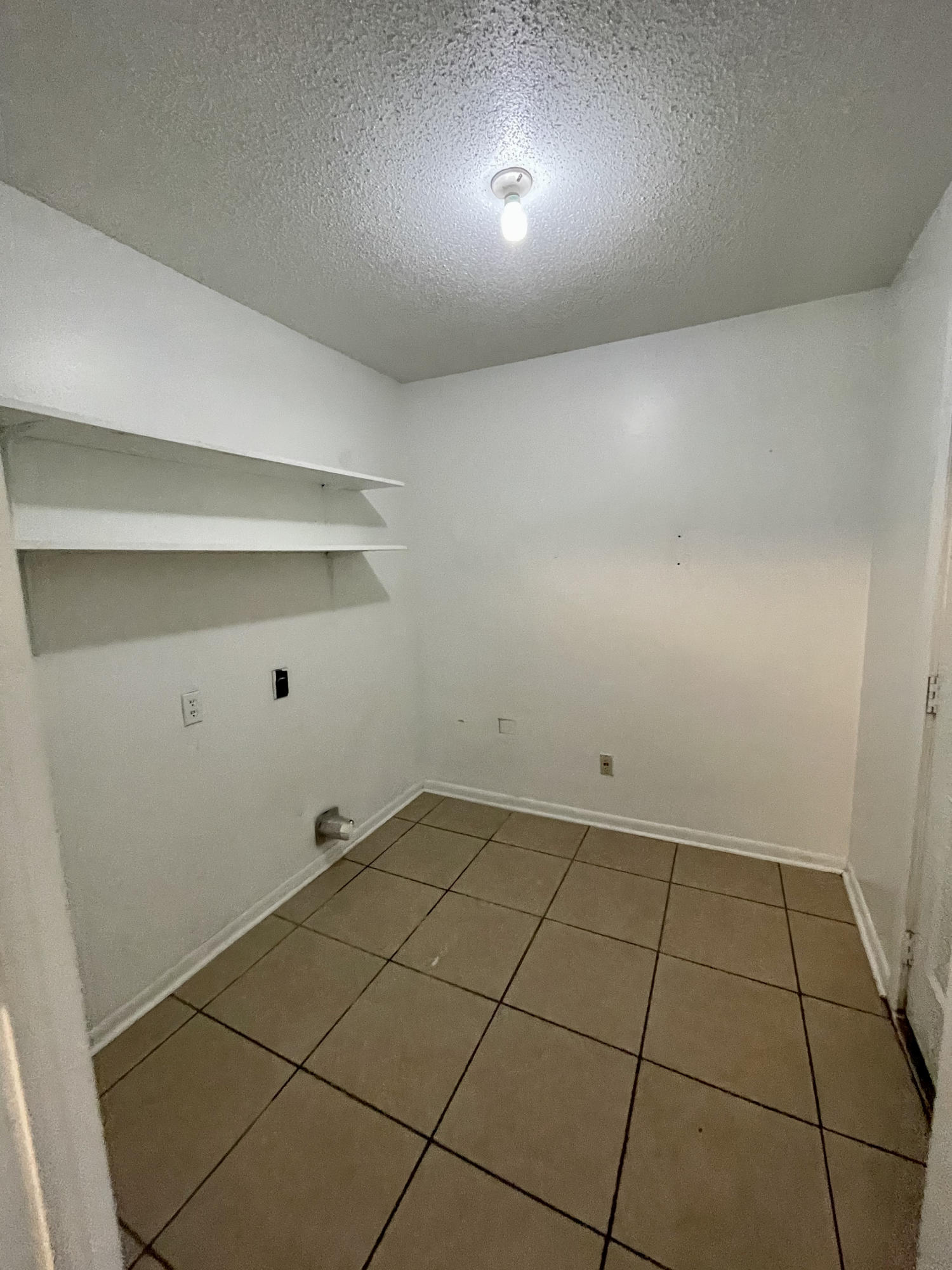 LEESA JENNIFER ACRES - Residential