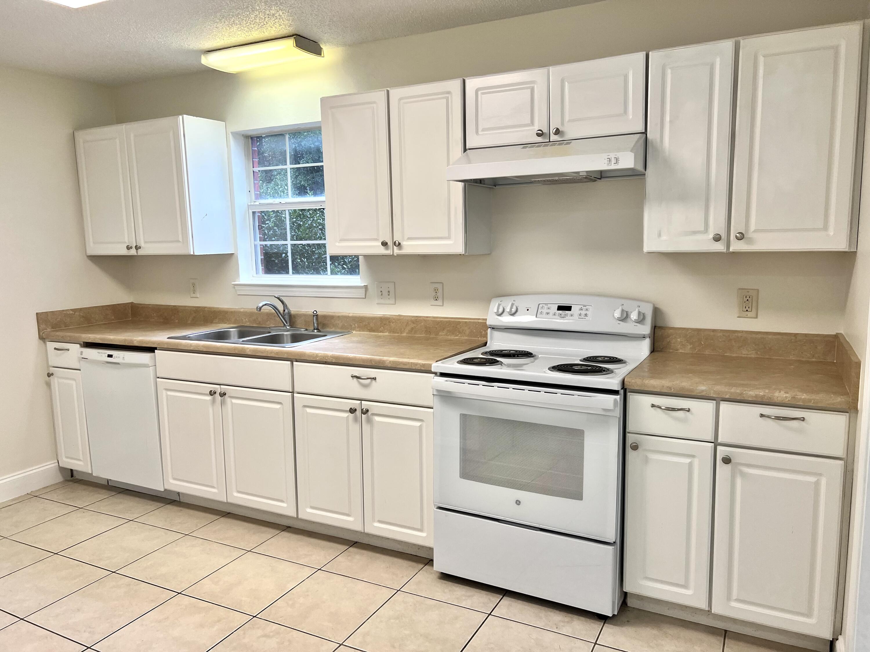 GARTMAN T/H - Residential Lease