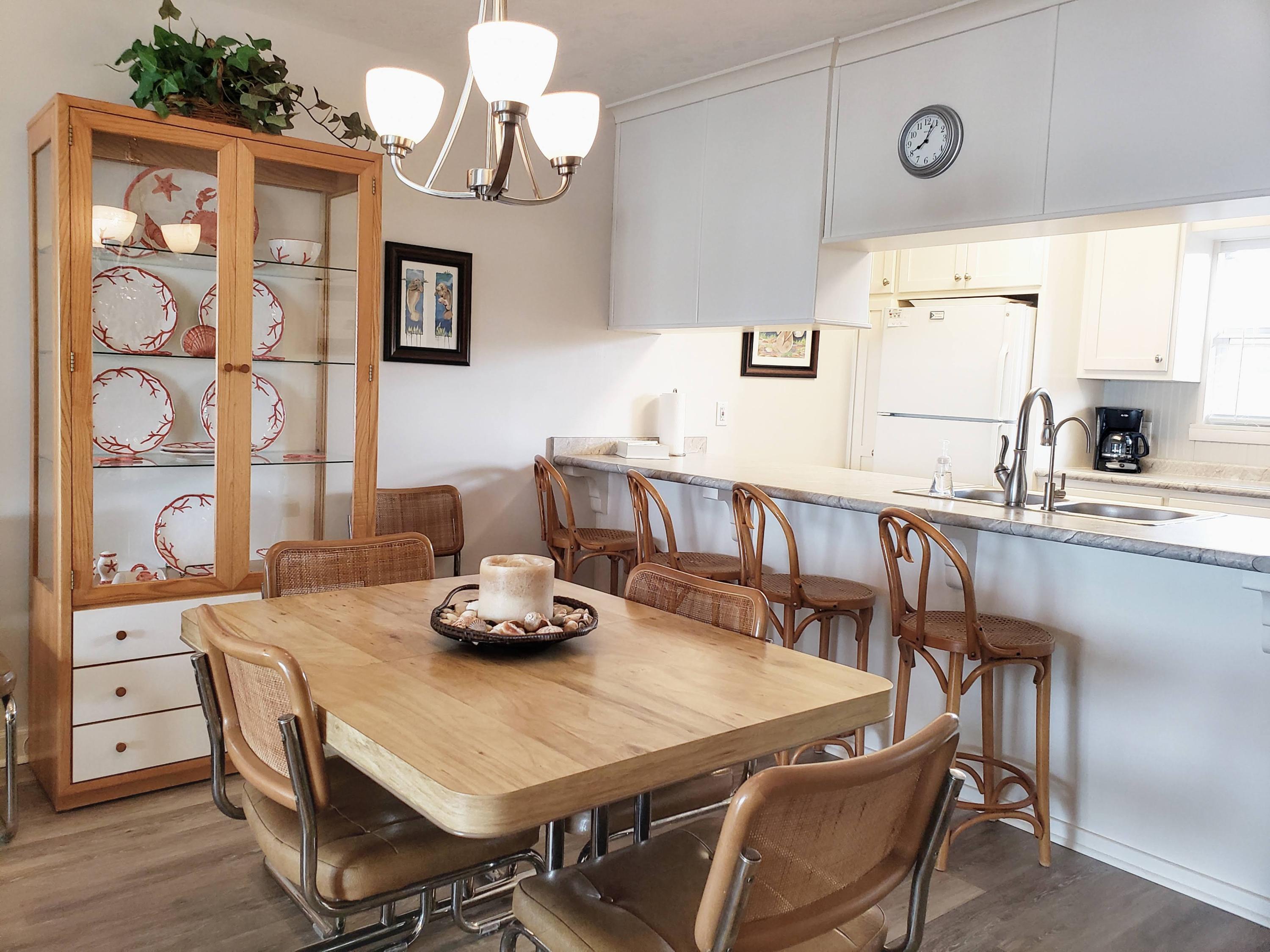 SHORELINE TOWNHOUSE - Residential