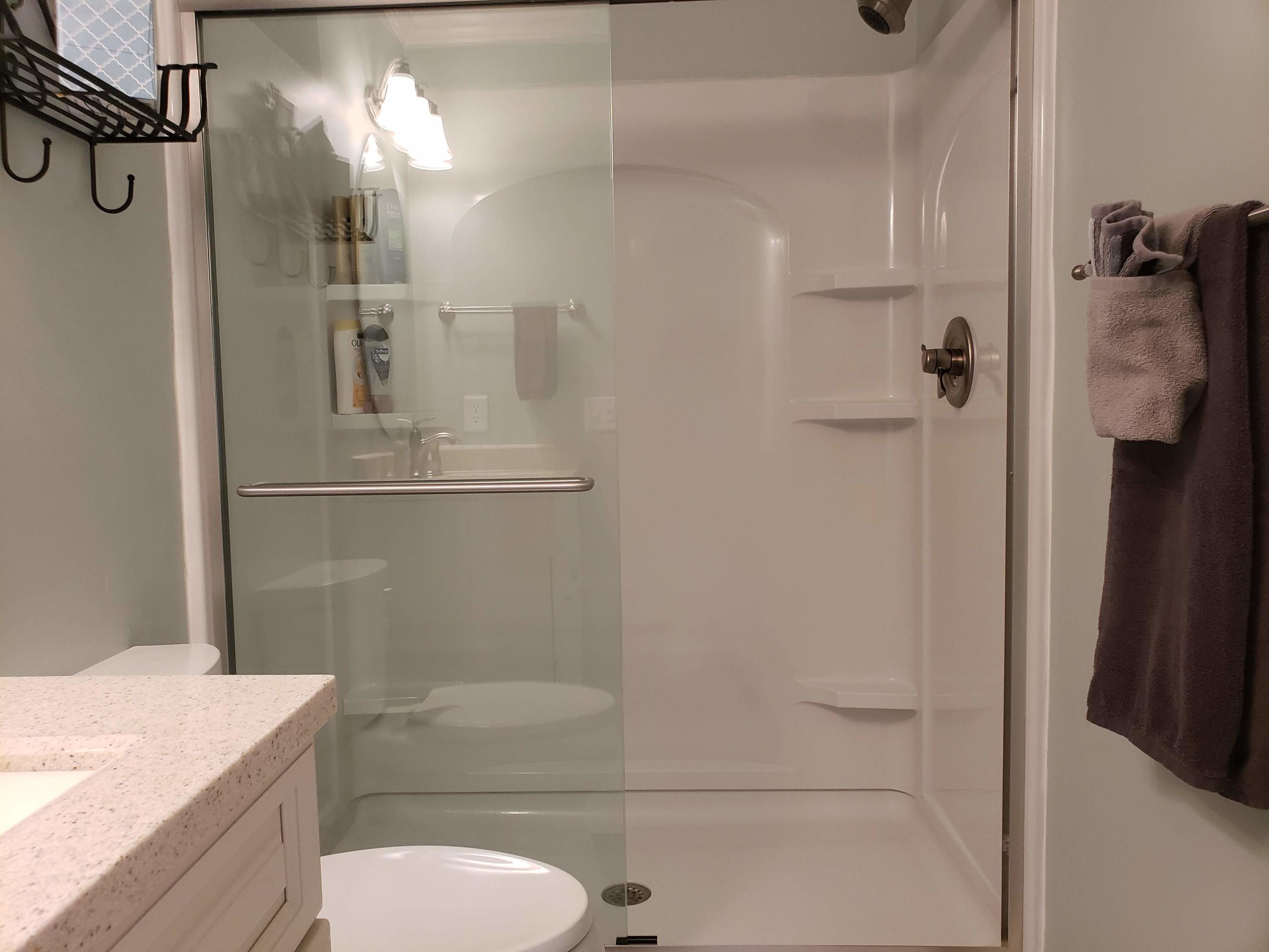 SHORELINE TOWNHOUSE - Residential