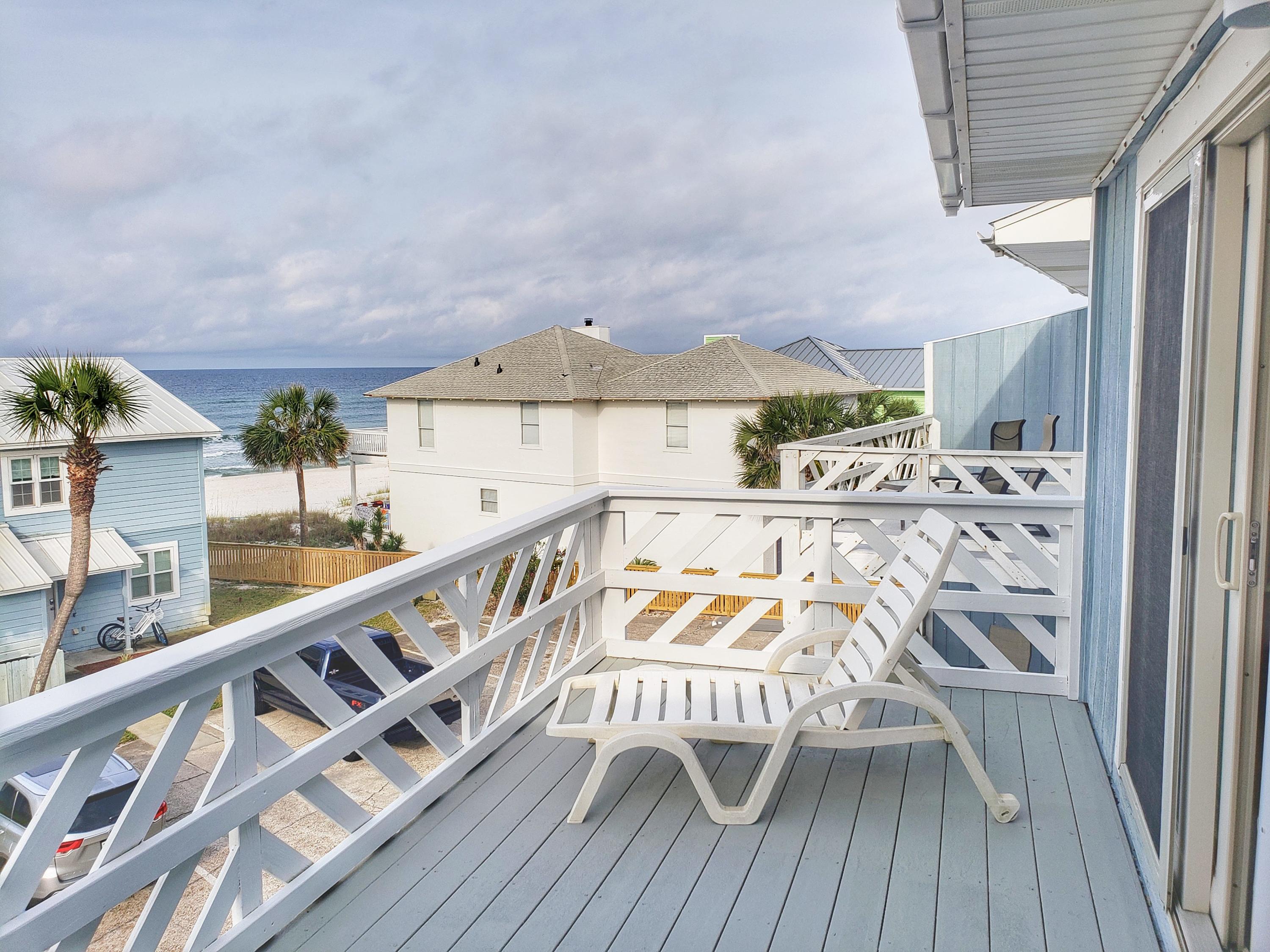 SHORELINE TOWNHOUSE - Residential