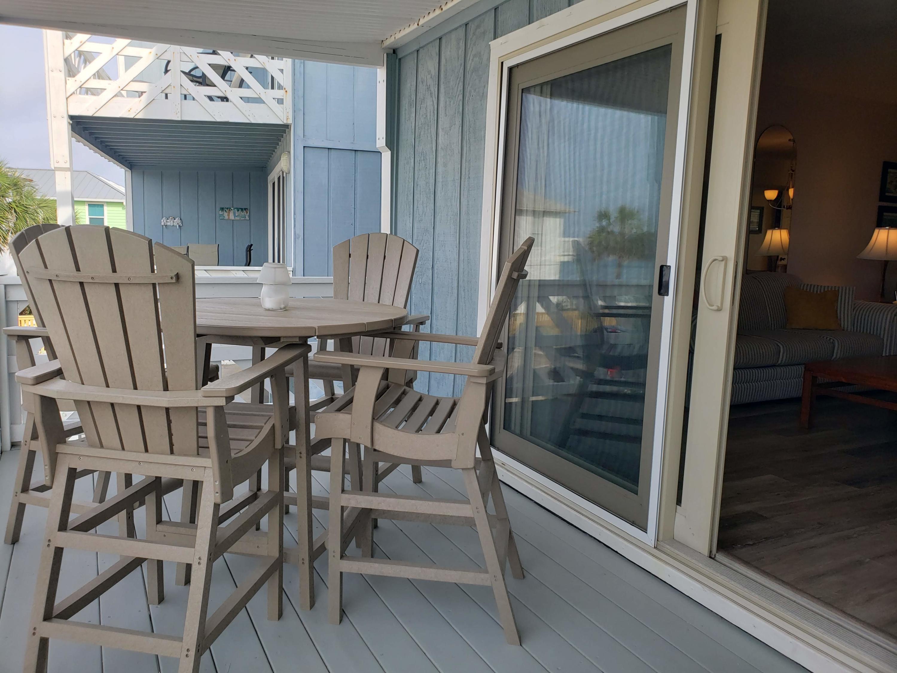 SHORELINE TOWNHOUSE - Residential