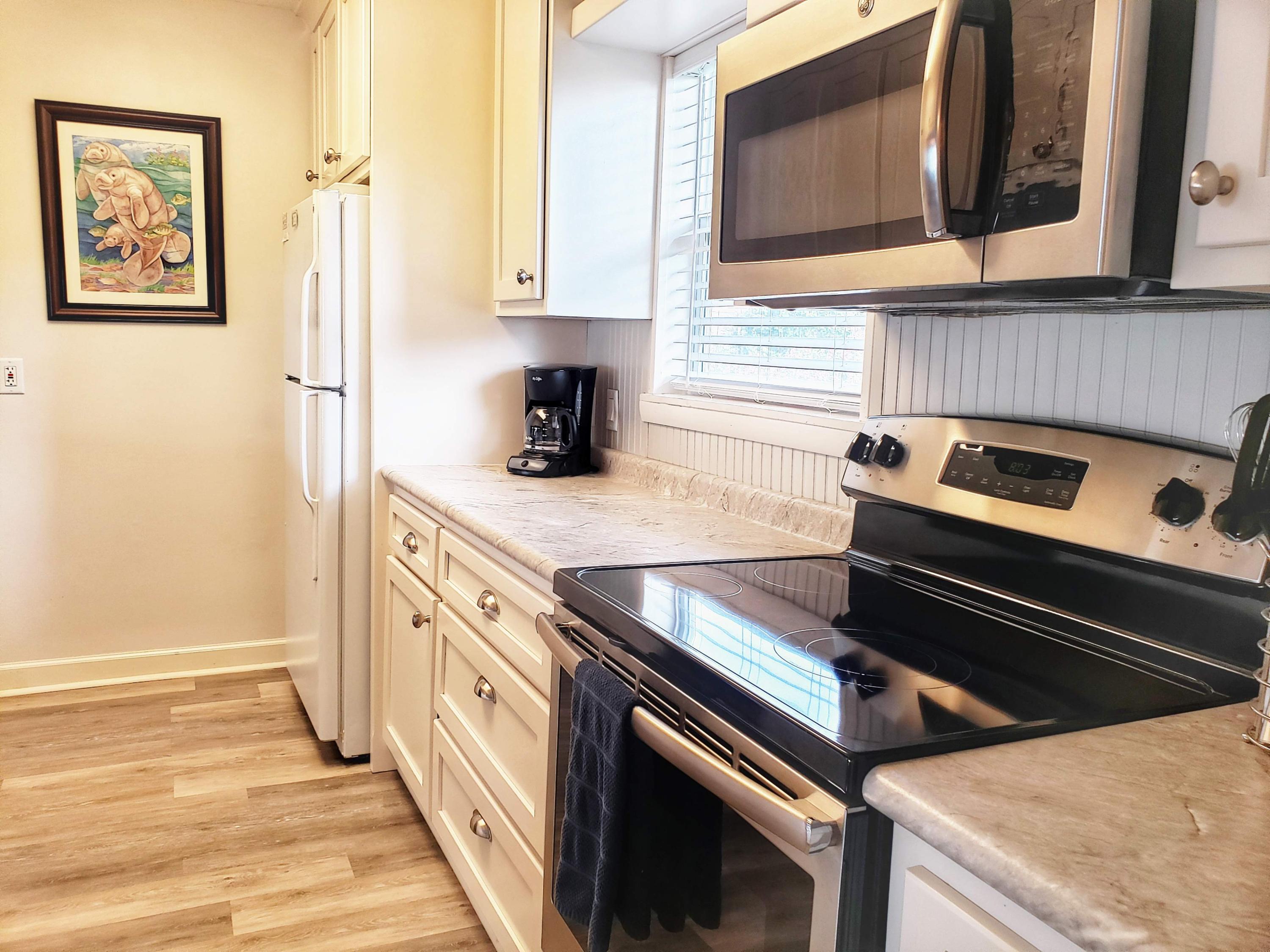 SHORELINE TOWNHOUSE - Residential