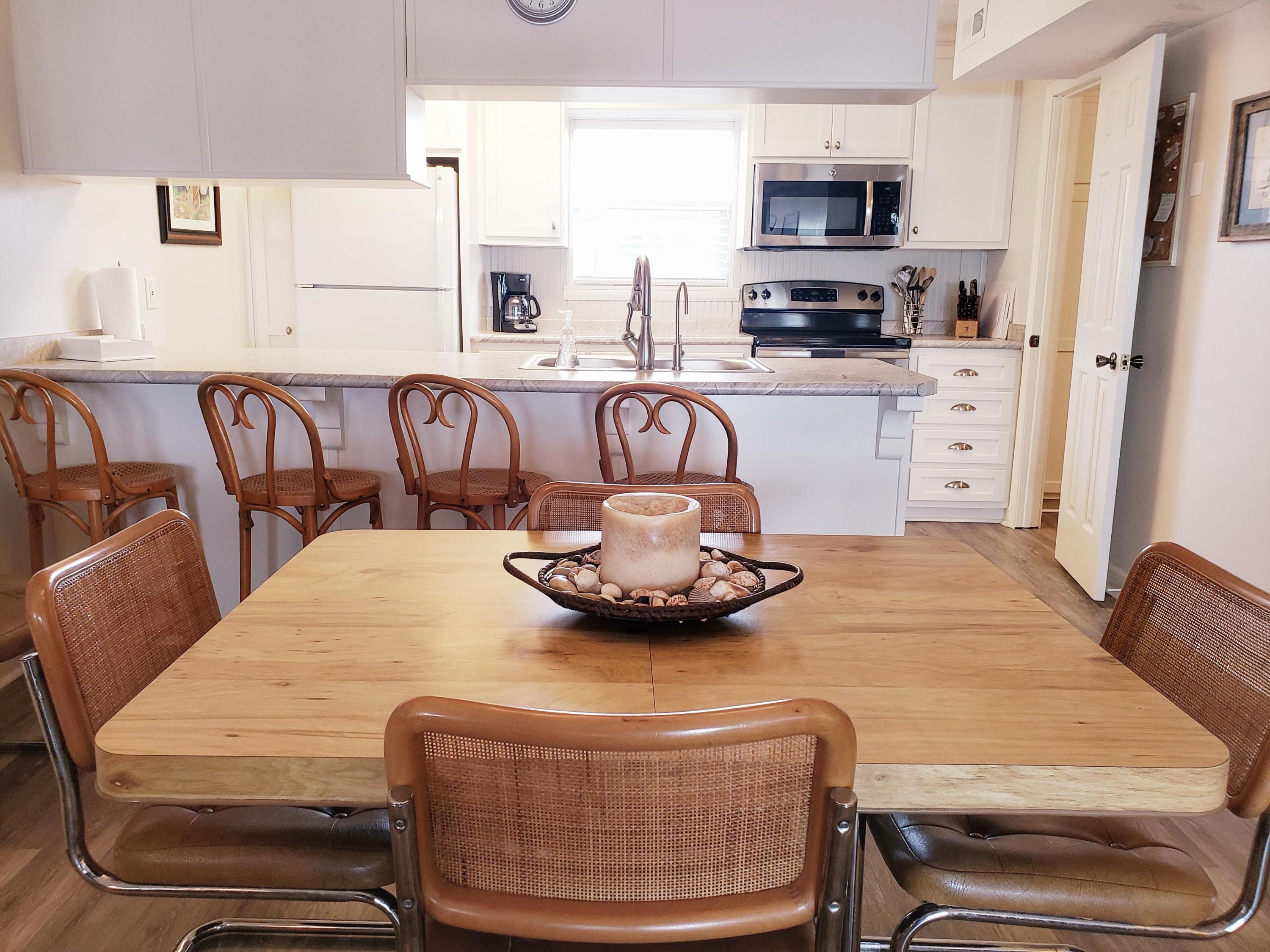 SHORELINE TOWNHOUSE - Residential