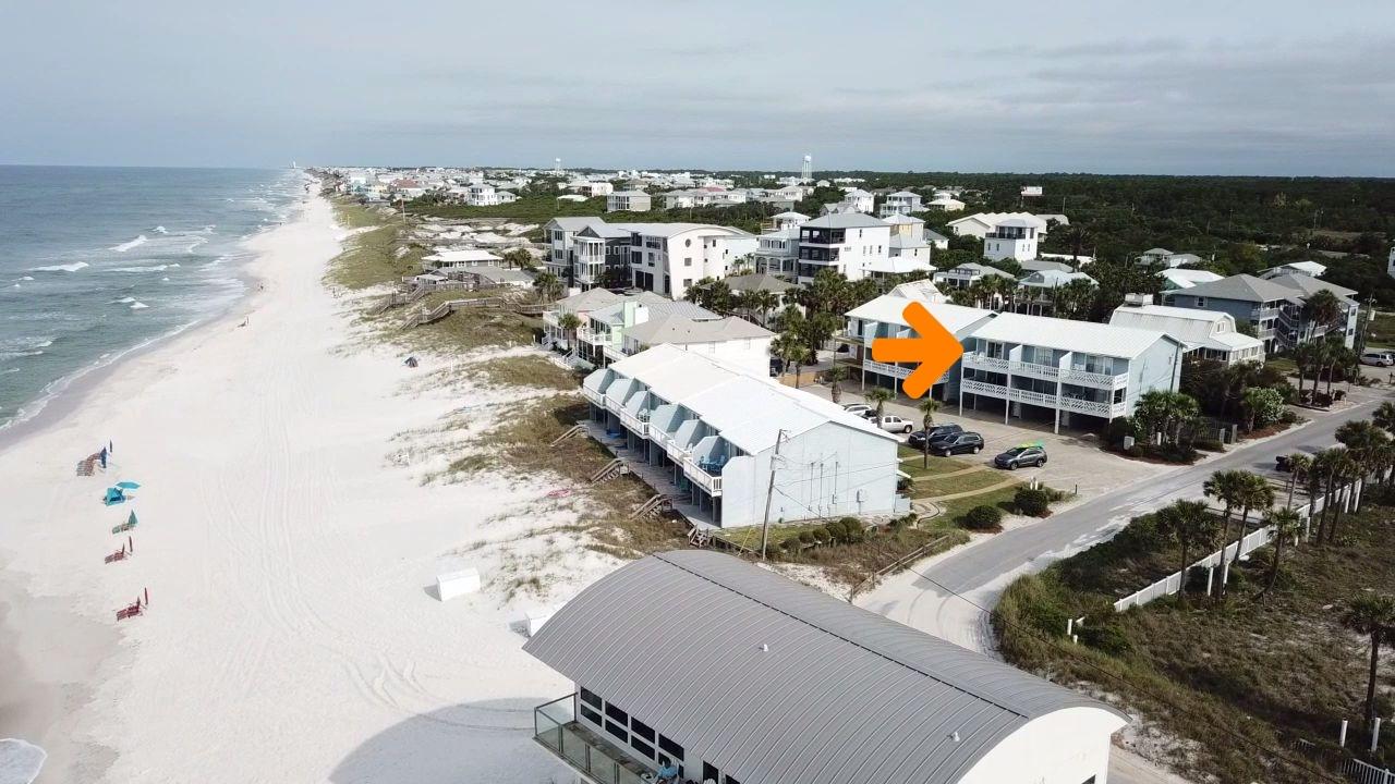 SHORELINE TOWNHOUSE - Residential