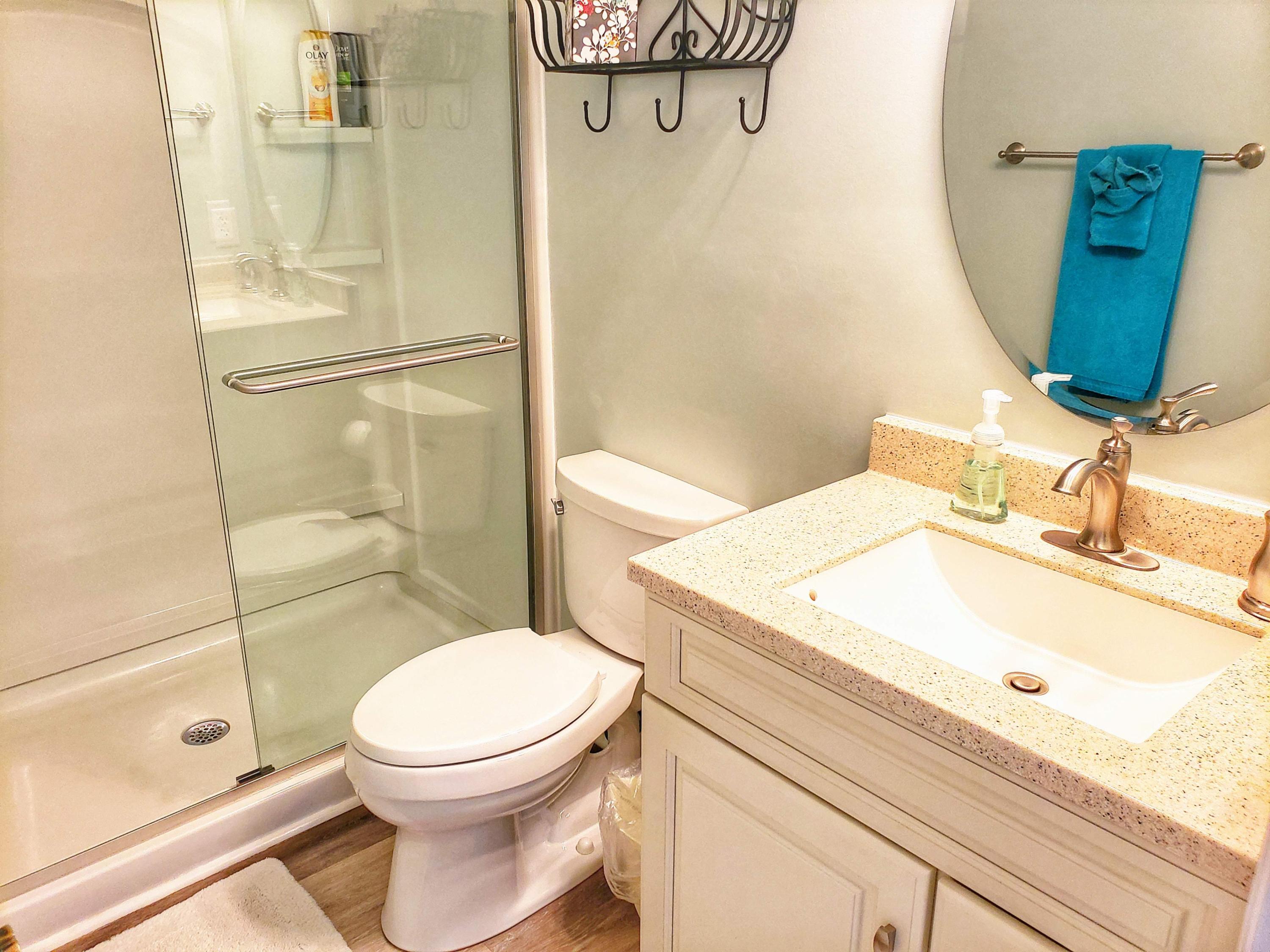 SHORELINE TOWNHOUSE - Residential