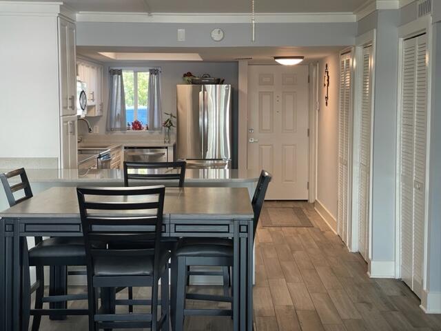 Cove Condominium - Residential