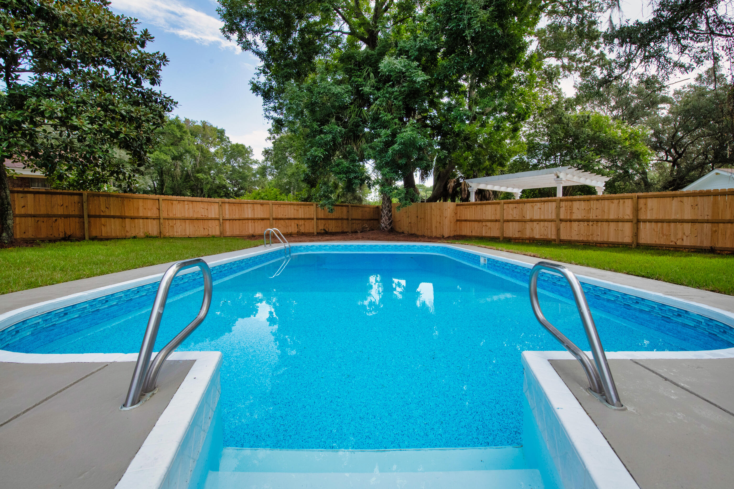 OVERBROOK - Residential