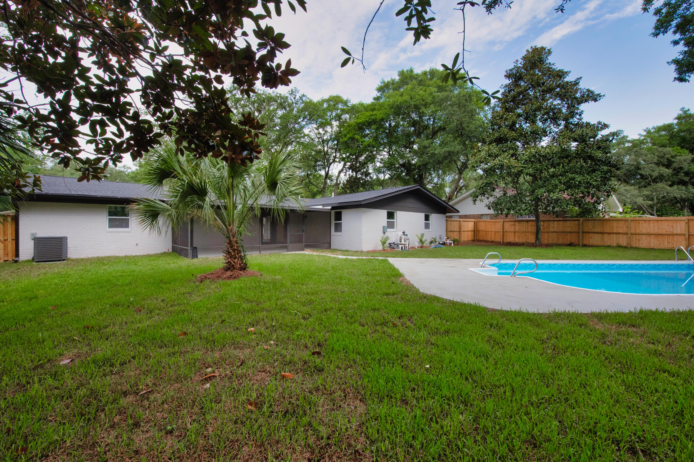 OVERBROOK - Residential