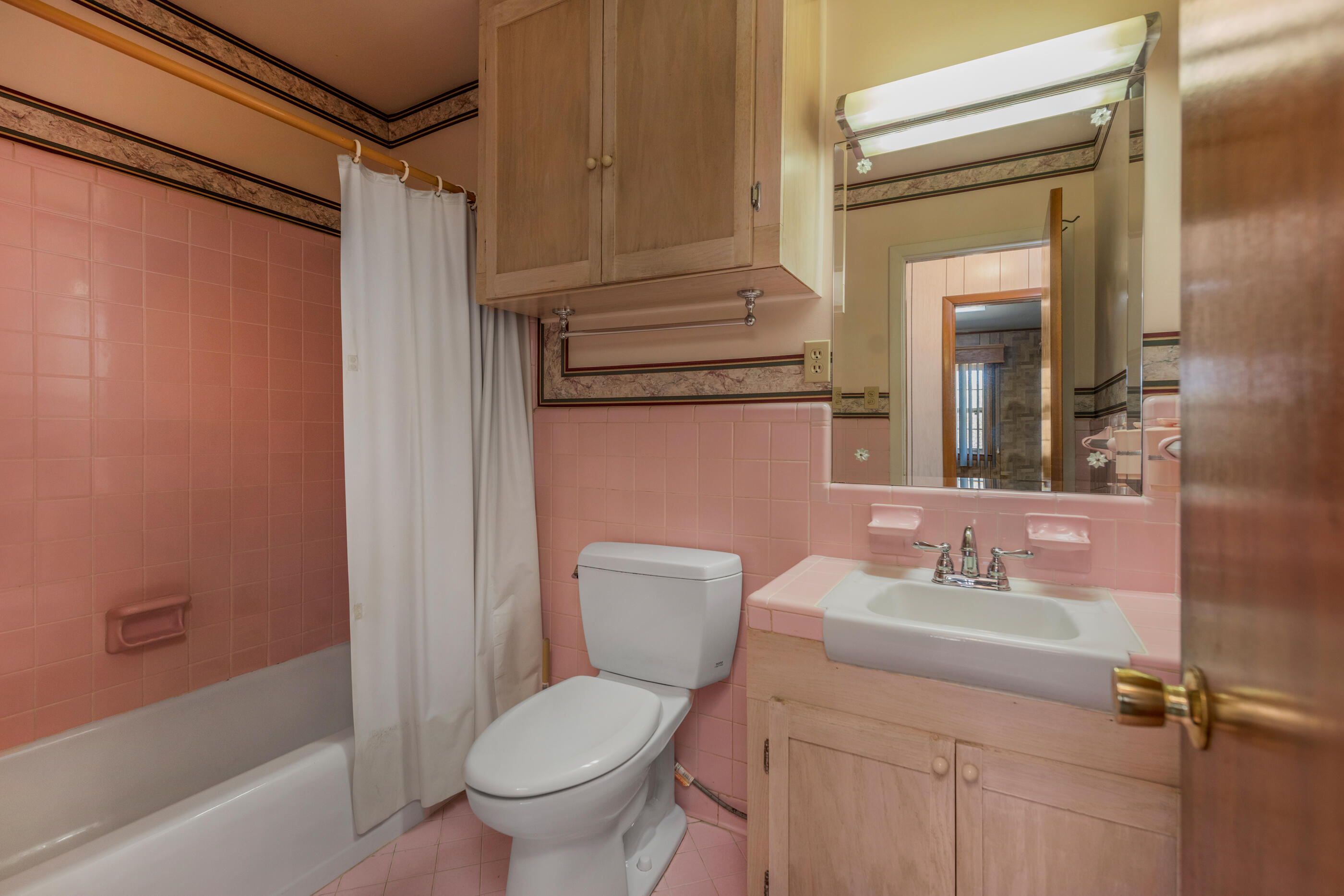 COLONY ESTATES - Residential