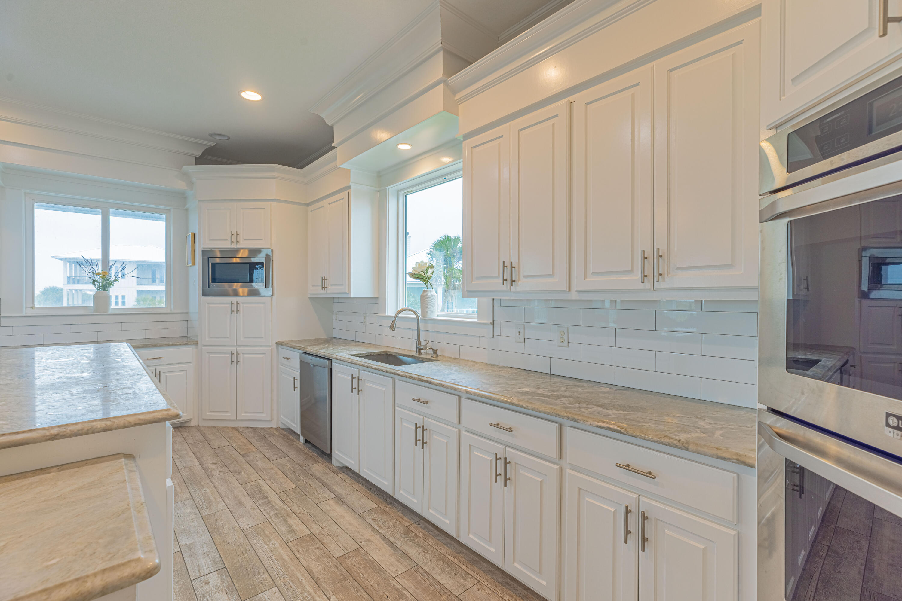 SANTA ROSA VILLAS - Residential