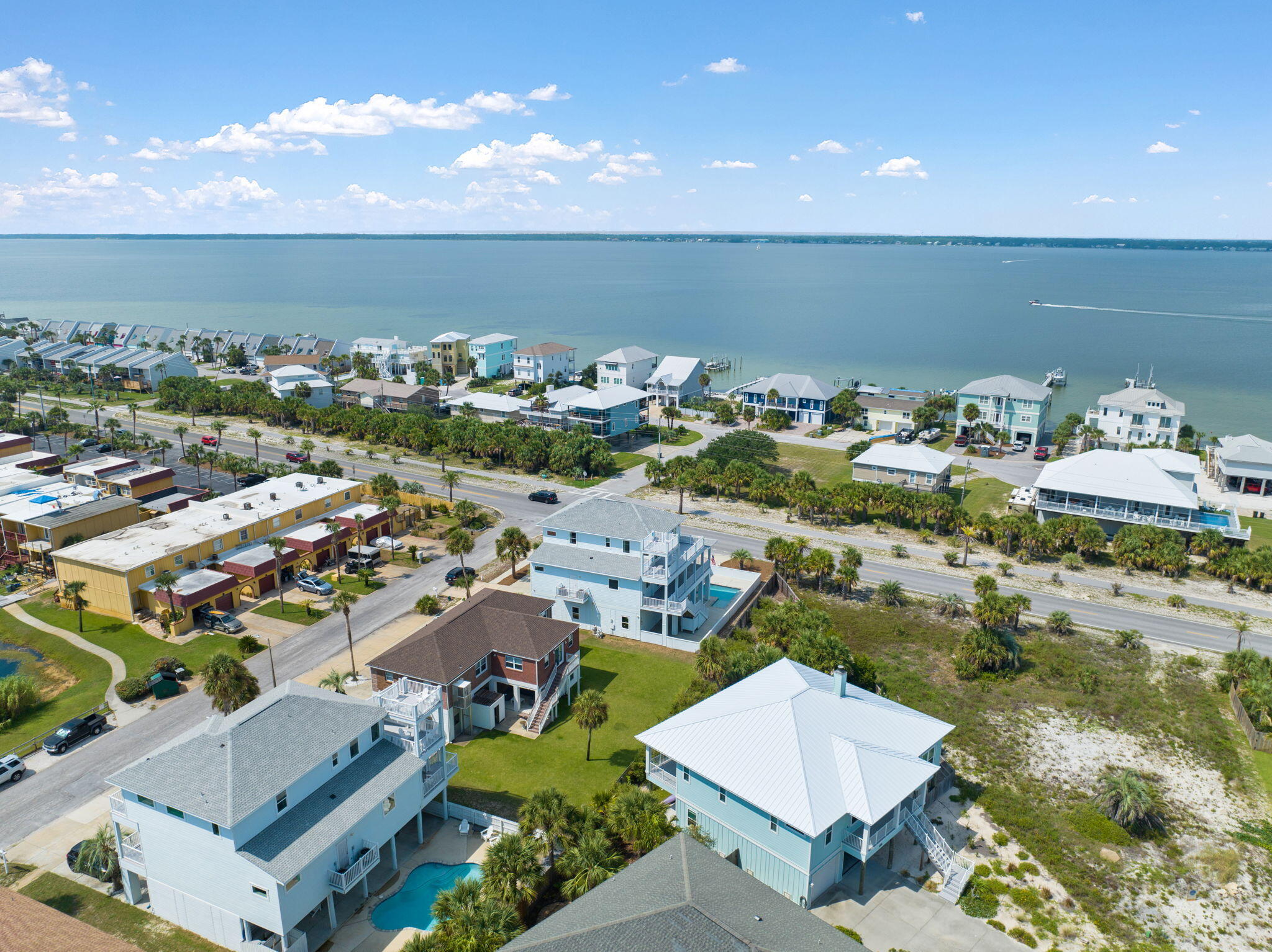 SANTA ROSA VILLAS - Residential