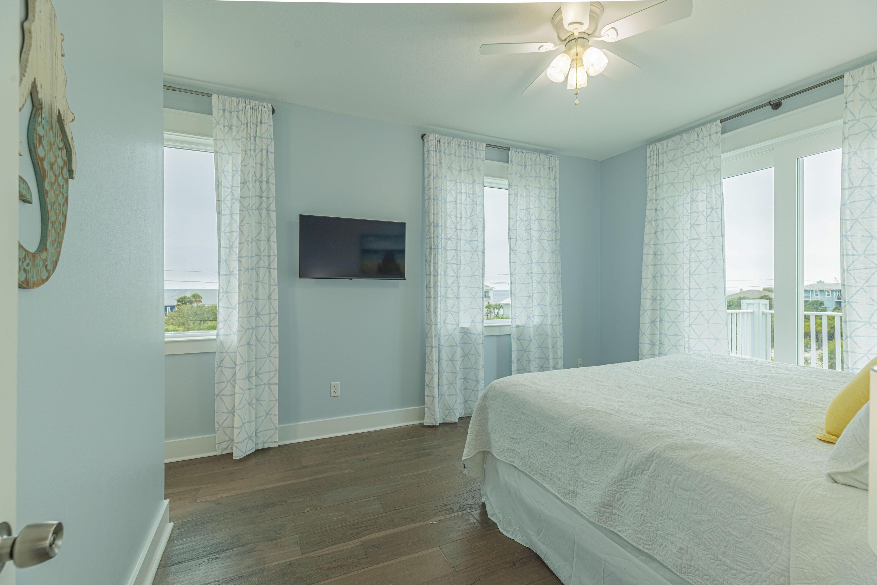 SANTA ROSA VILLAS - Residential