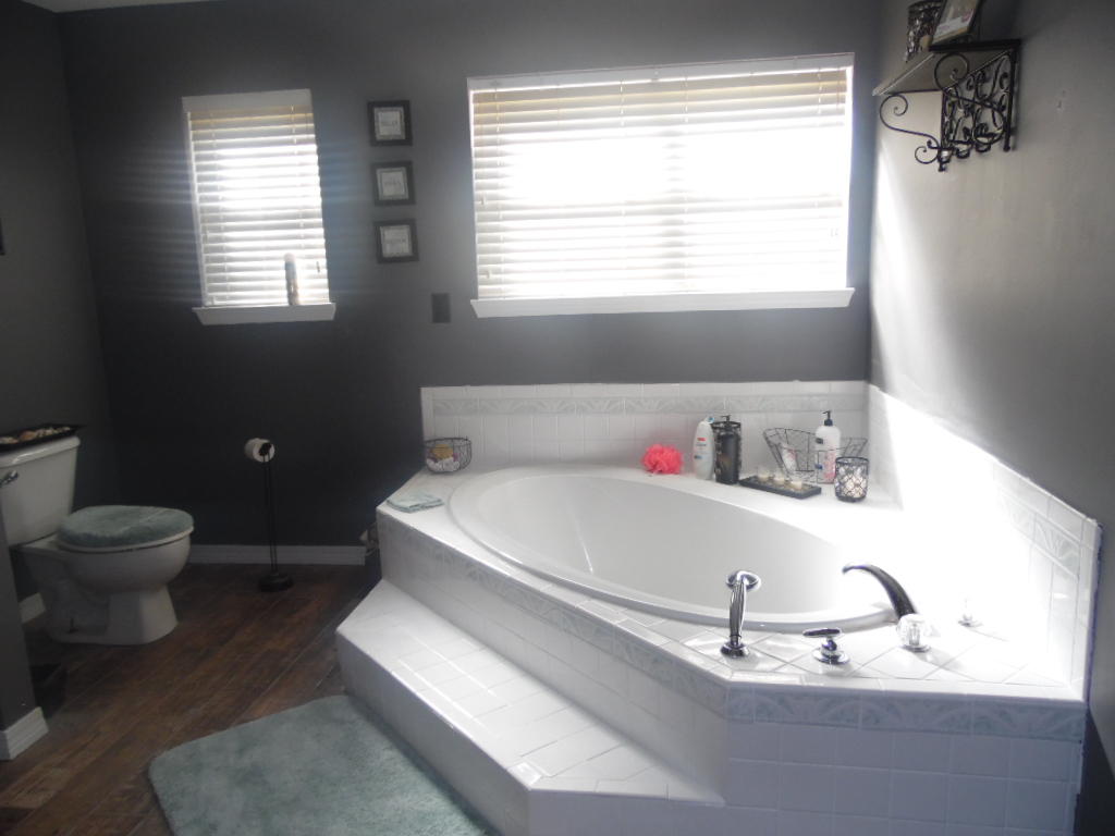 IMPERIAL LAKES 2 - Residential