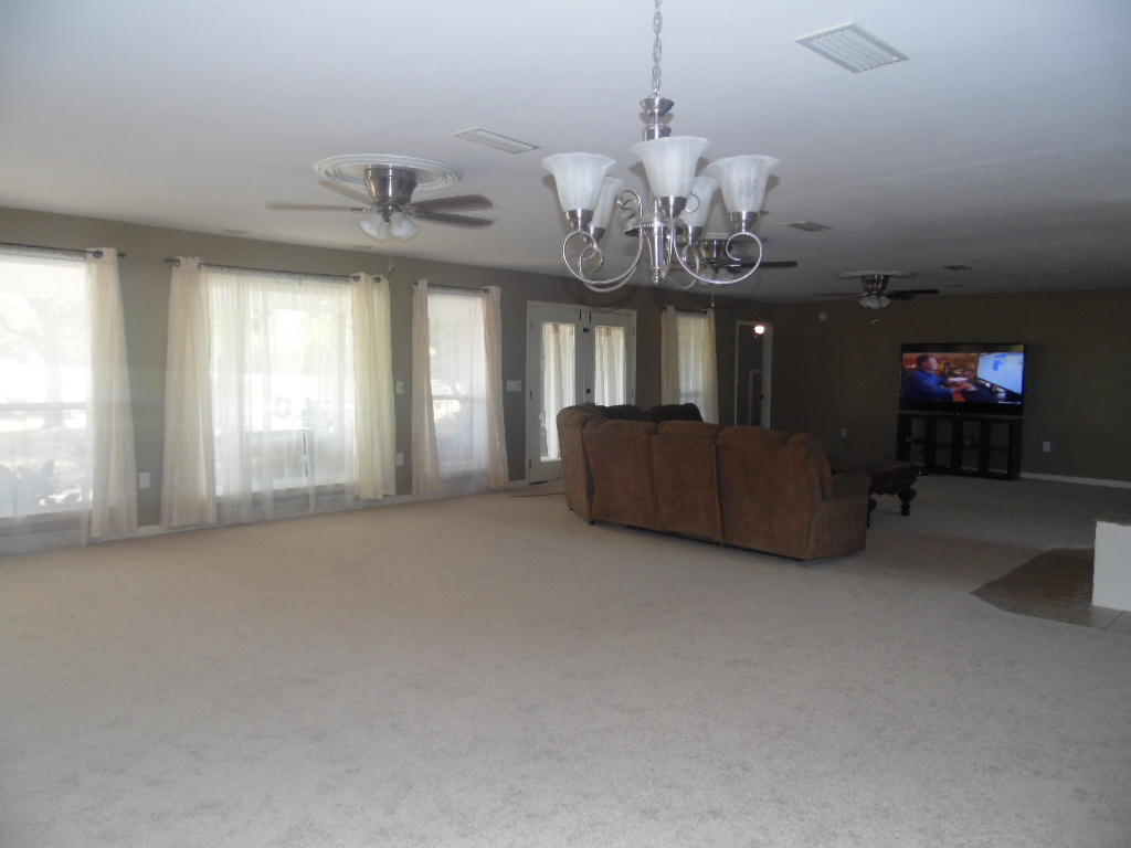 IMPERIAL LAKES 2 - Residential