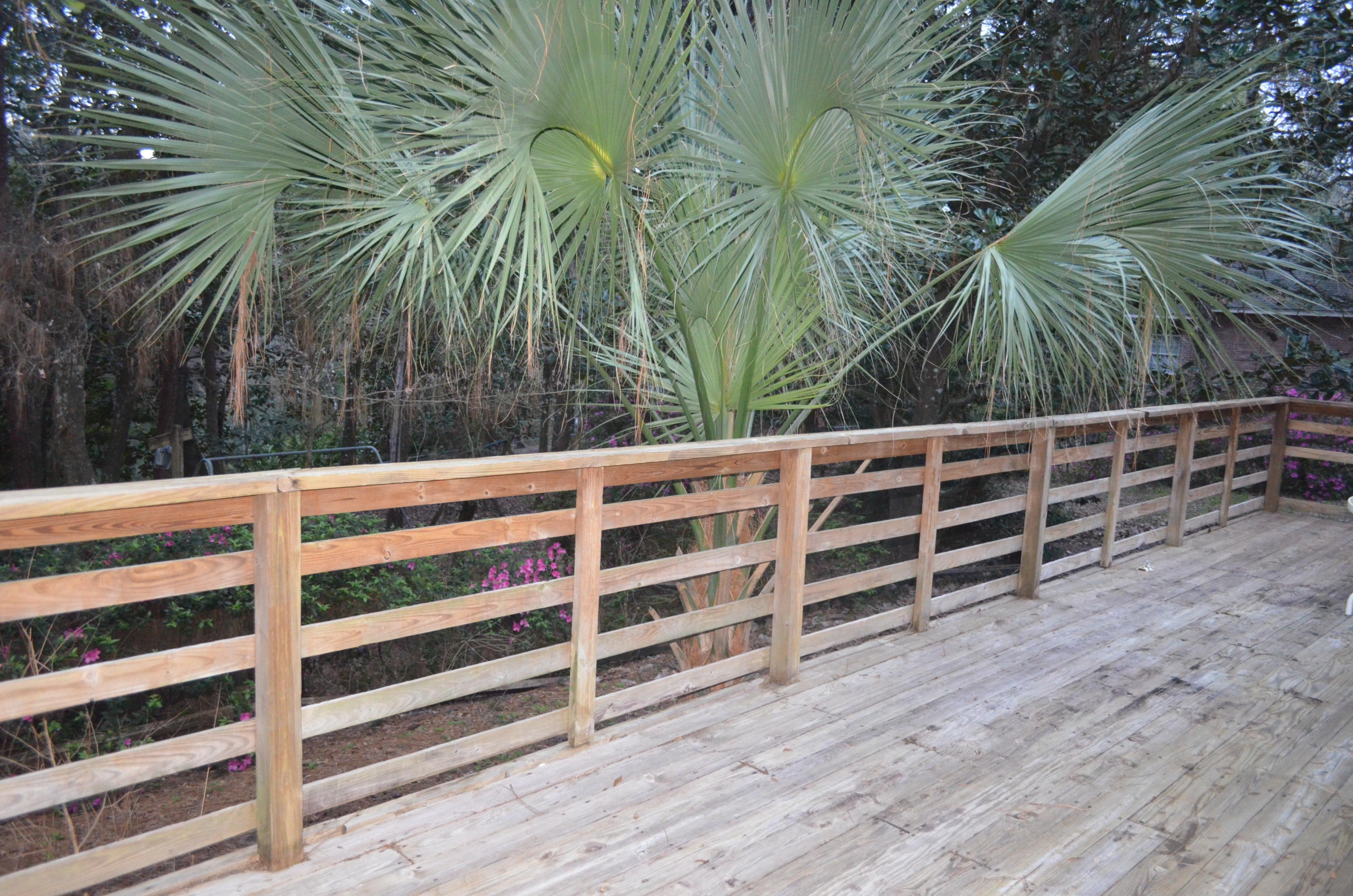 ROCKY BAYOU COUNTRY CLUB ESTATES - Residential