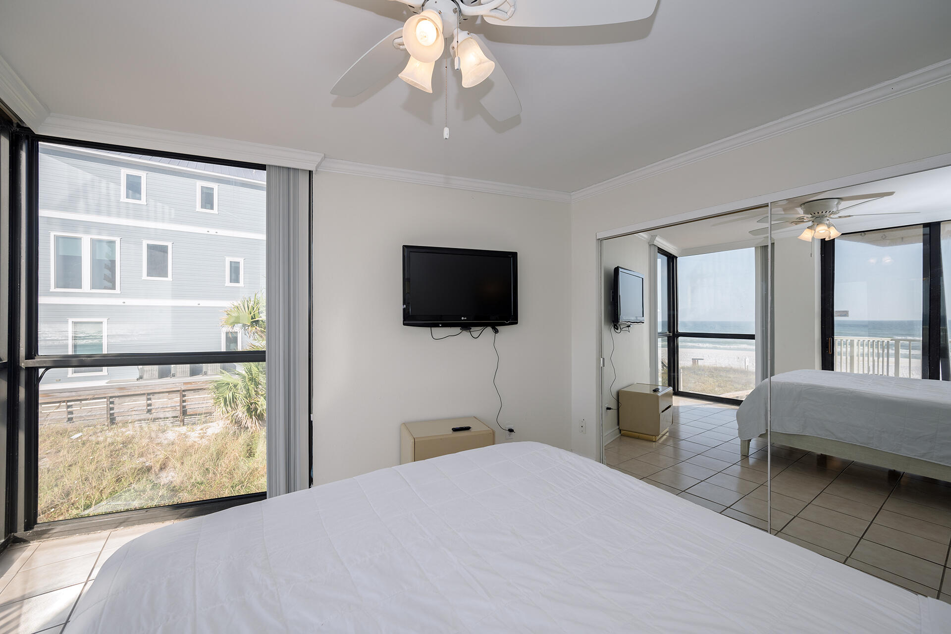 MAINSAIL CONDO PH 5 - Residential