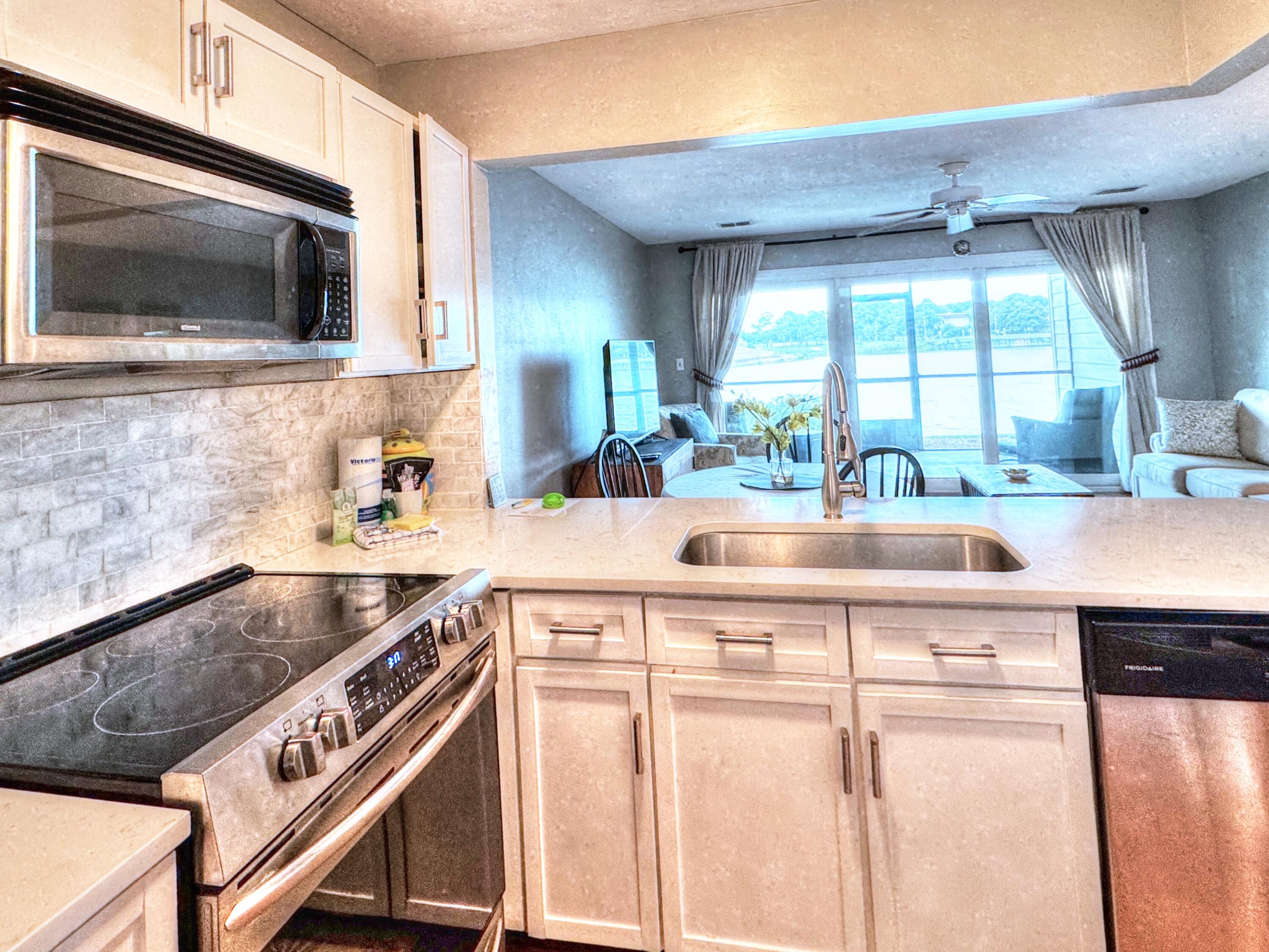 SEASCAPE CONDO PH 6B PH 2 - Residential