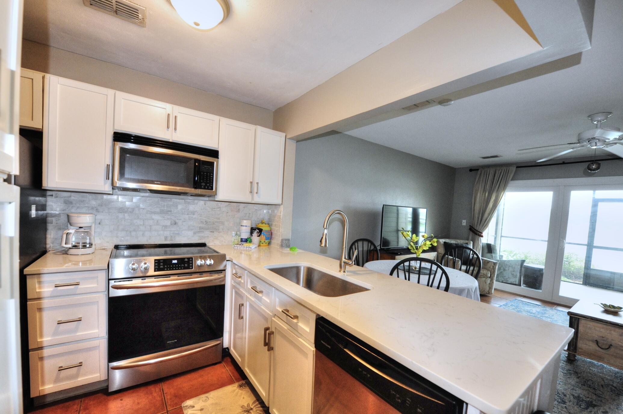 SEASCAPE CONDO PH 6B PH 2 - Residential