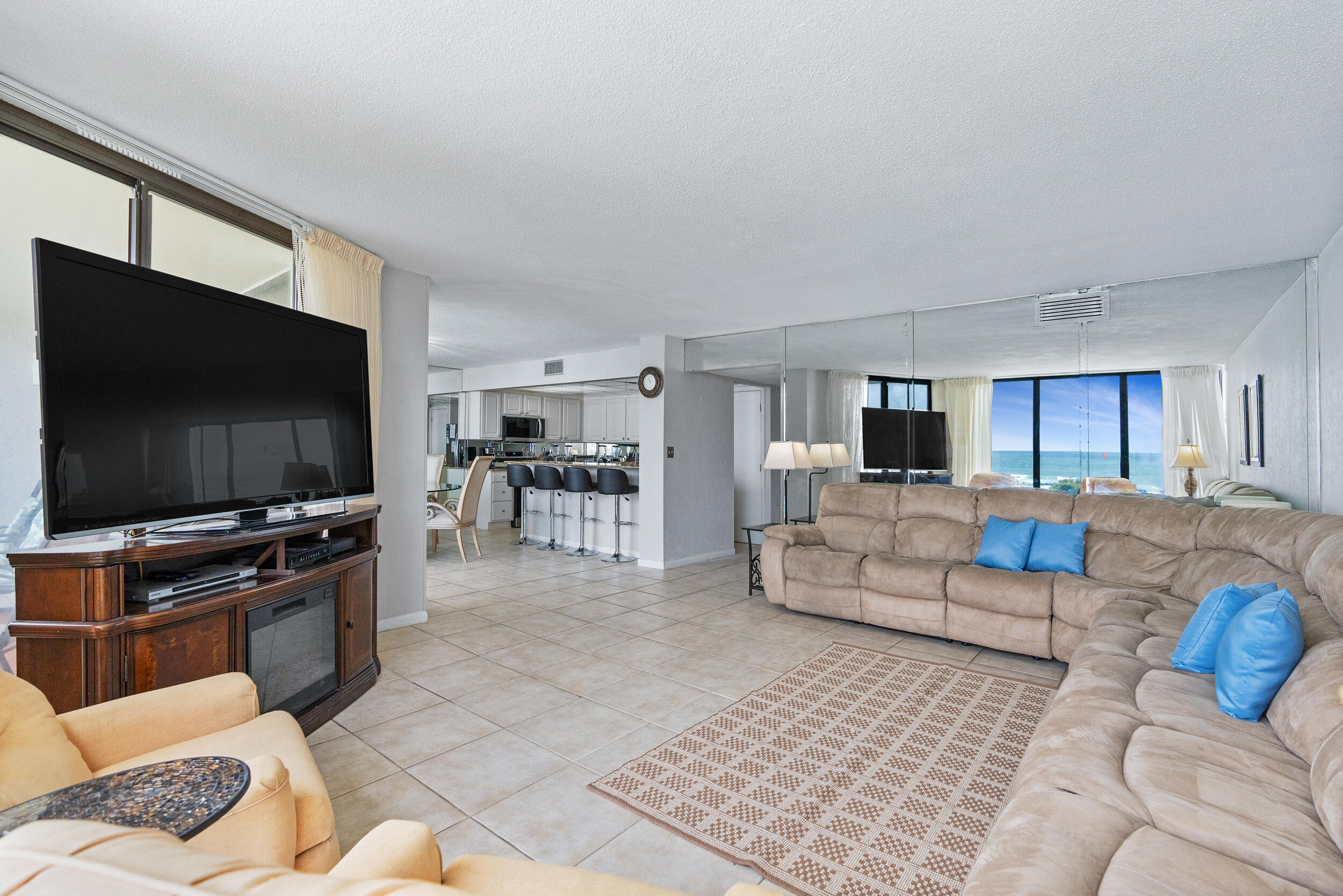 EDGEWATER TOWER 1A CONDO - Residential