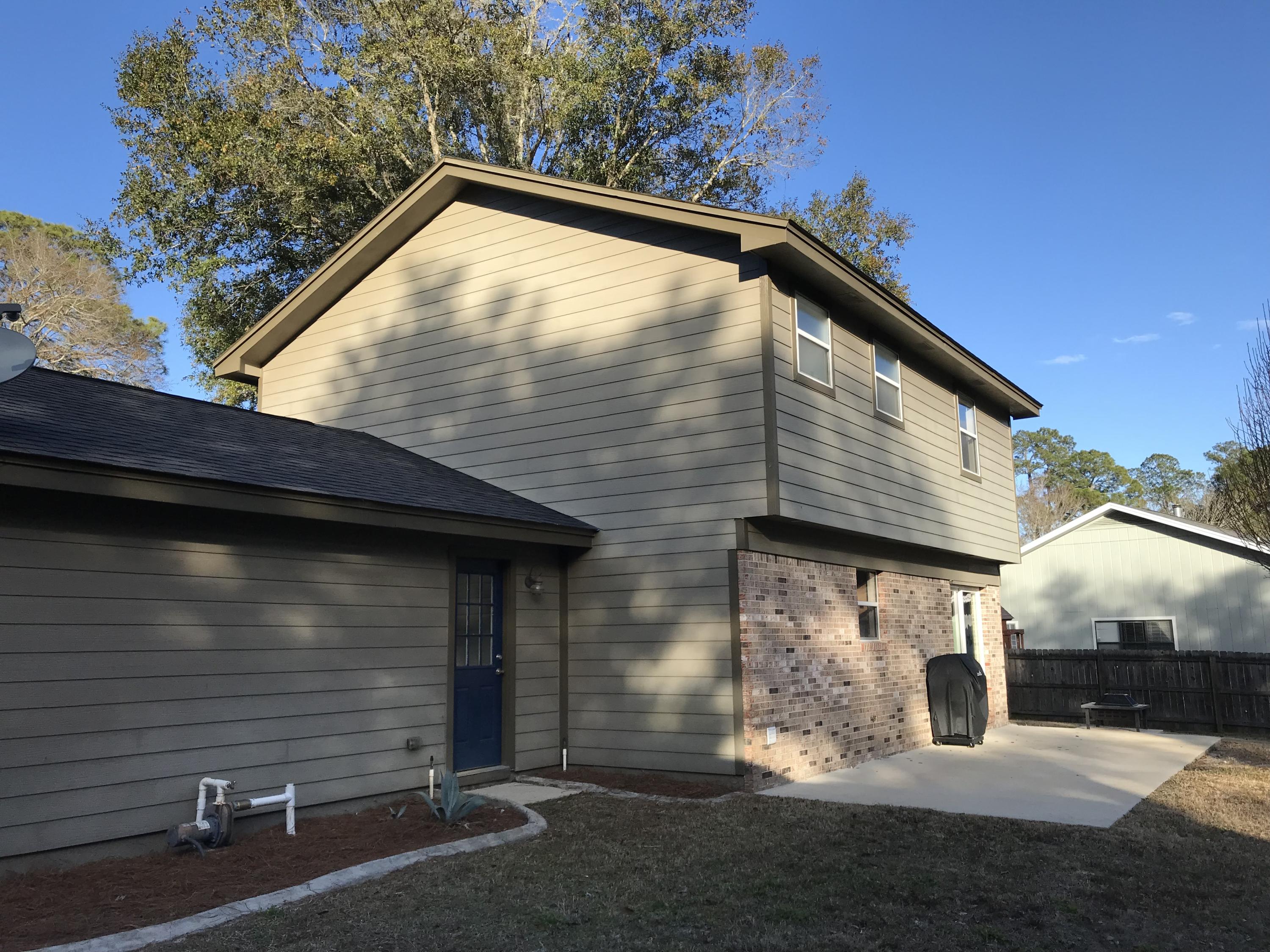 PINEWOOD ESTATES - Residential