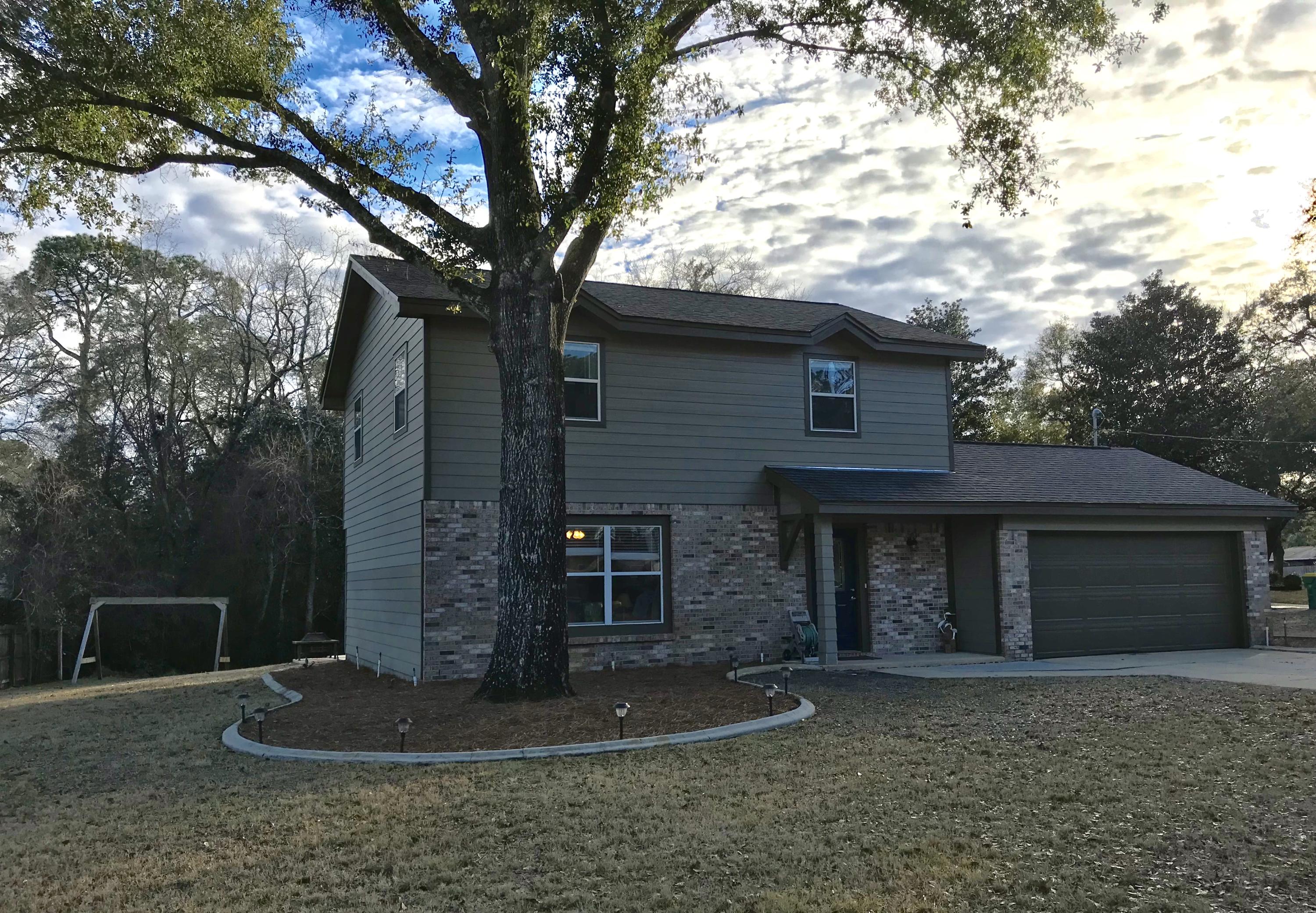 PINEWOOD ESTATES - Residential