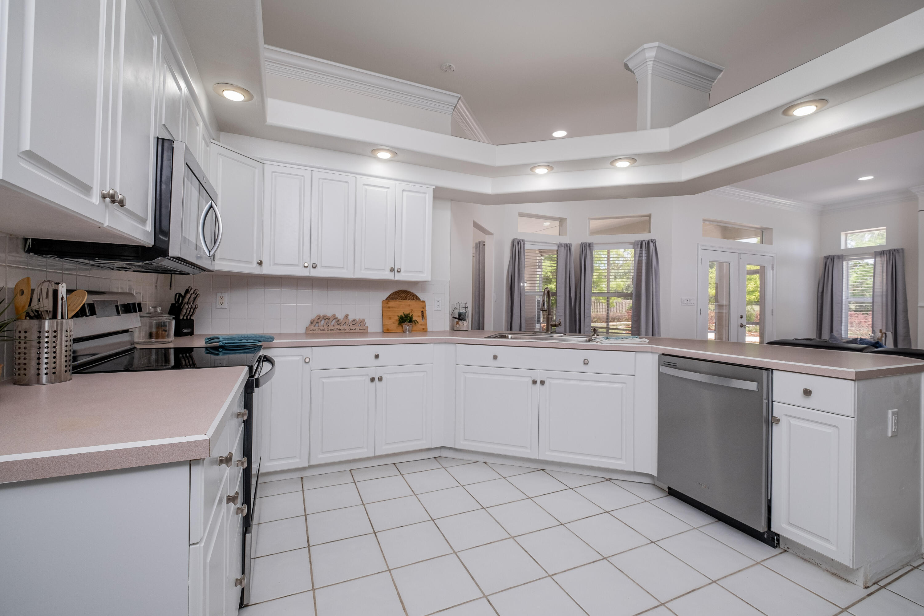 BAYWINDS GOLF ESTATES PH 3 - Residential