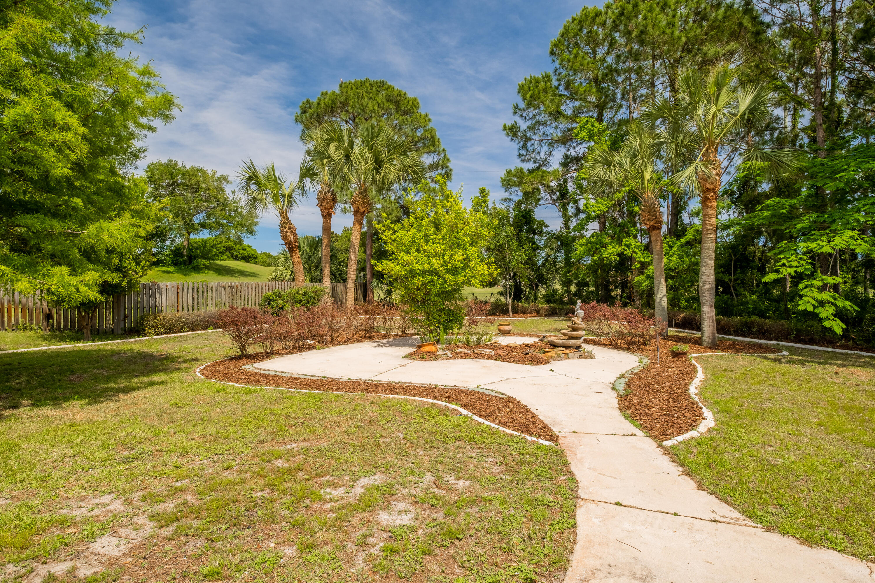 BAYWINDS GOLF ESTATES PH 3 - Residential