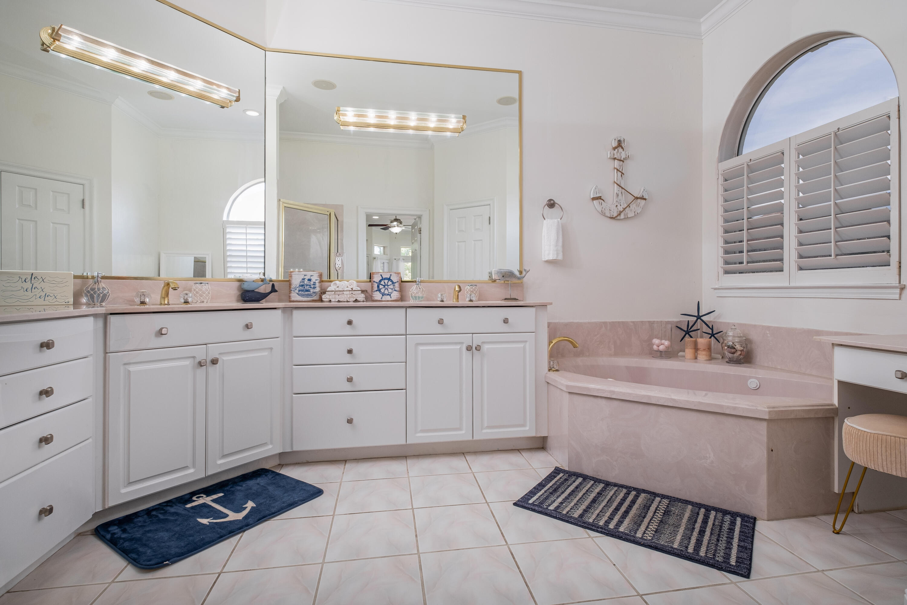 BAYWINDS GOLF ESTATES PH 3 - Residential