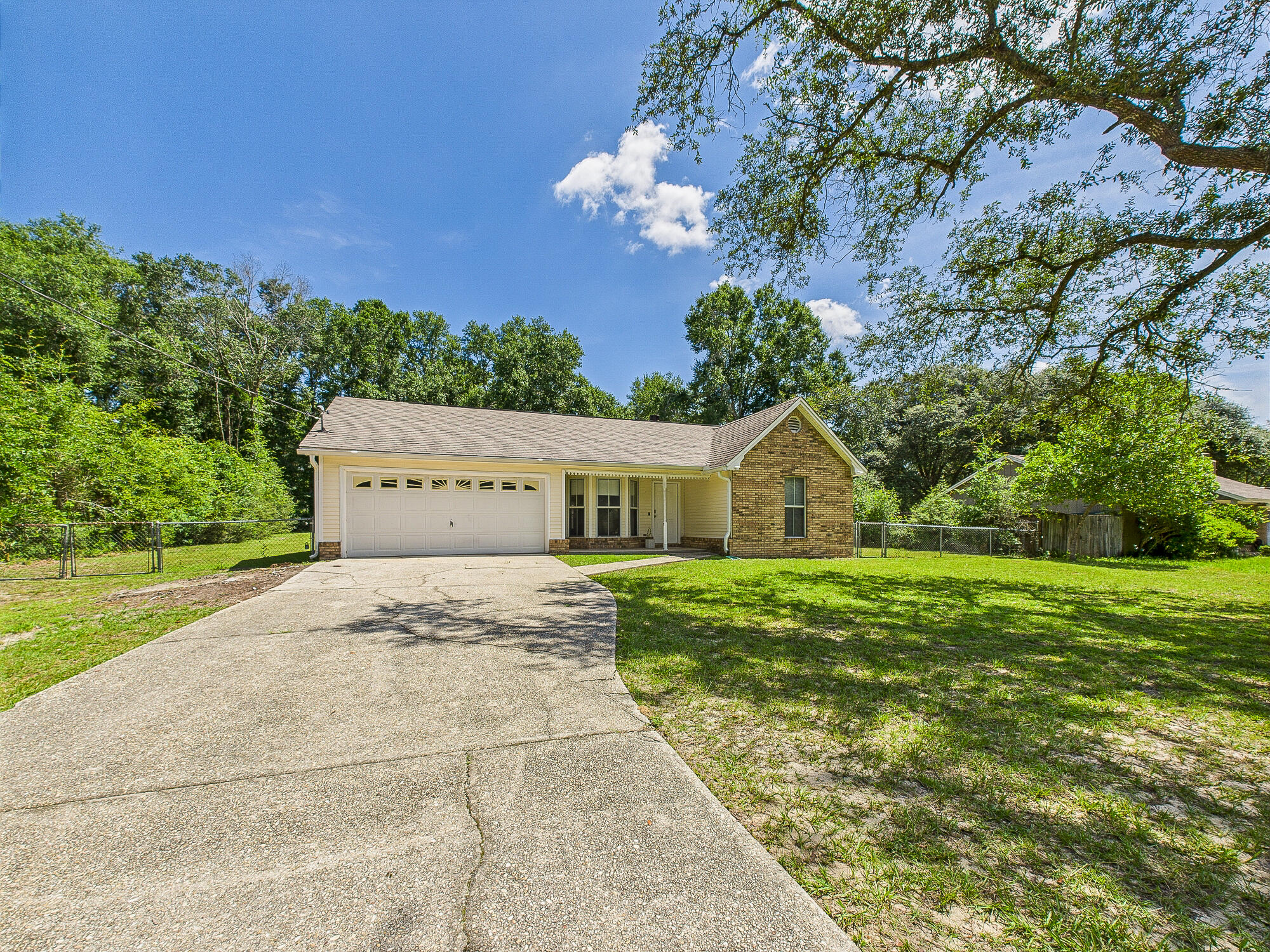 SHOAL CREEK MANOR - Residential